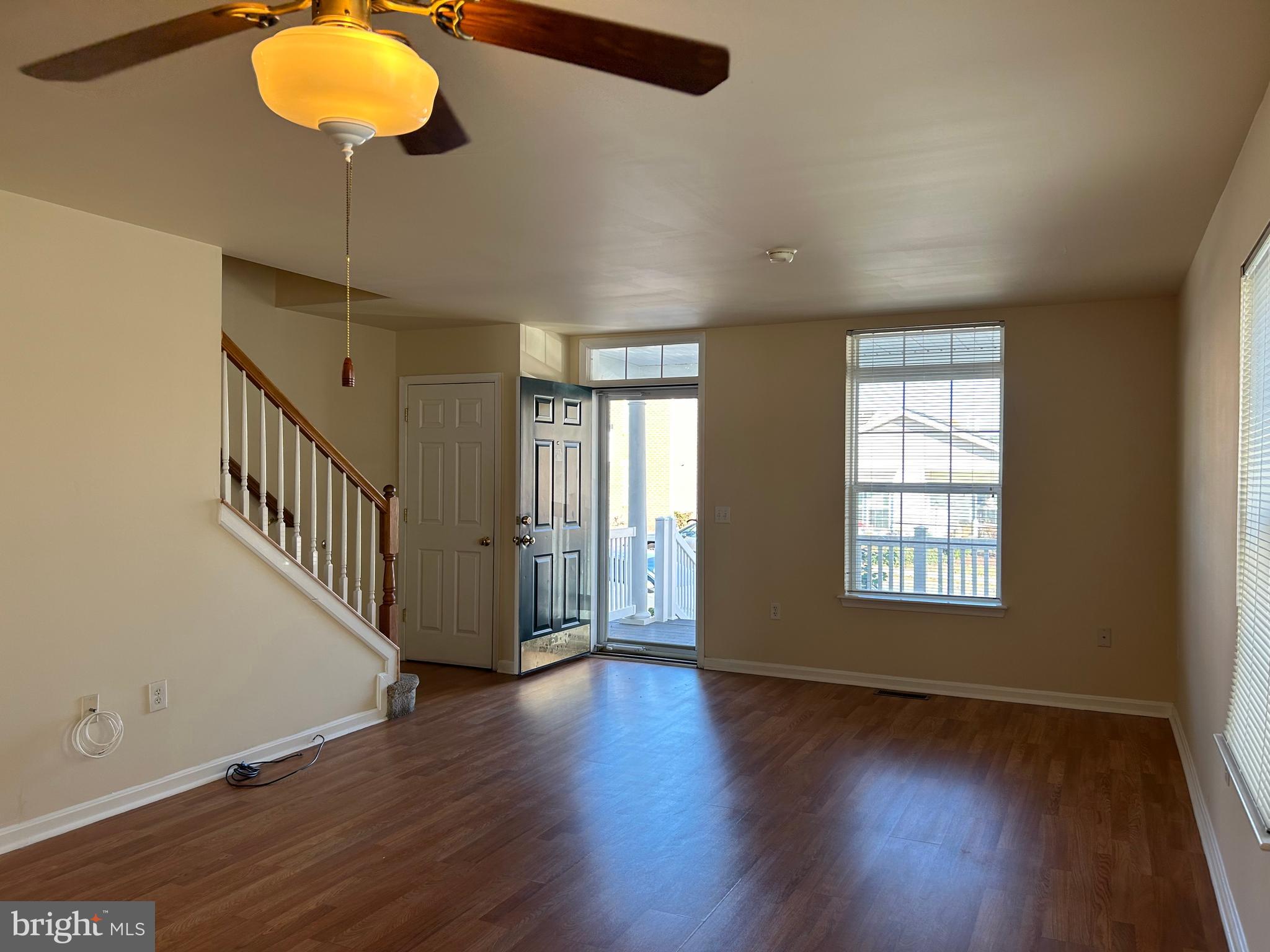 GATEWAY CROSSING - Residential Lease