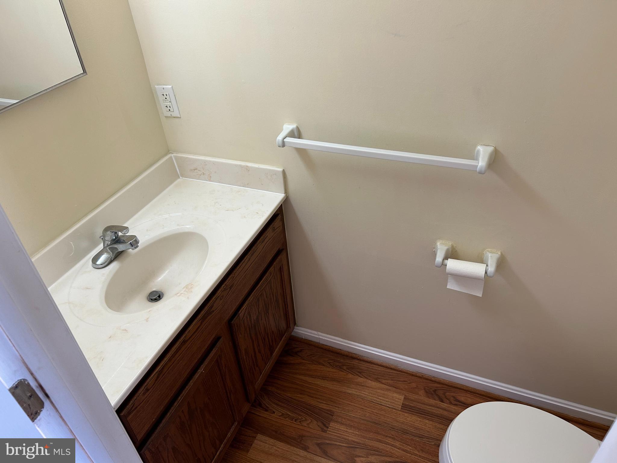 GATEWAY CROSSING - Residential Lease
