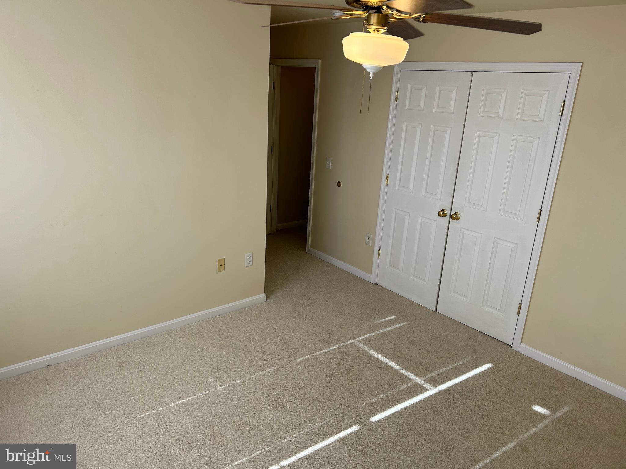 GATEWAY CROSSING - Residential Lease