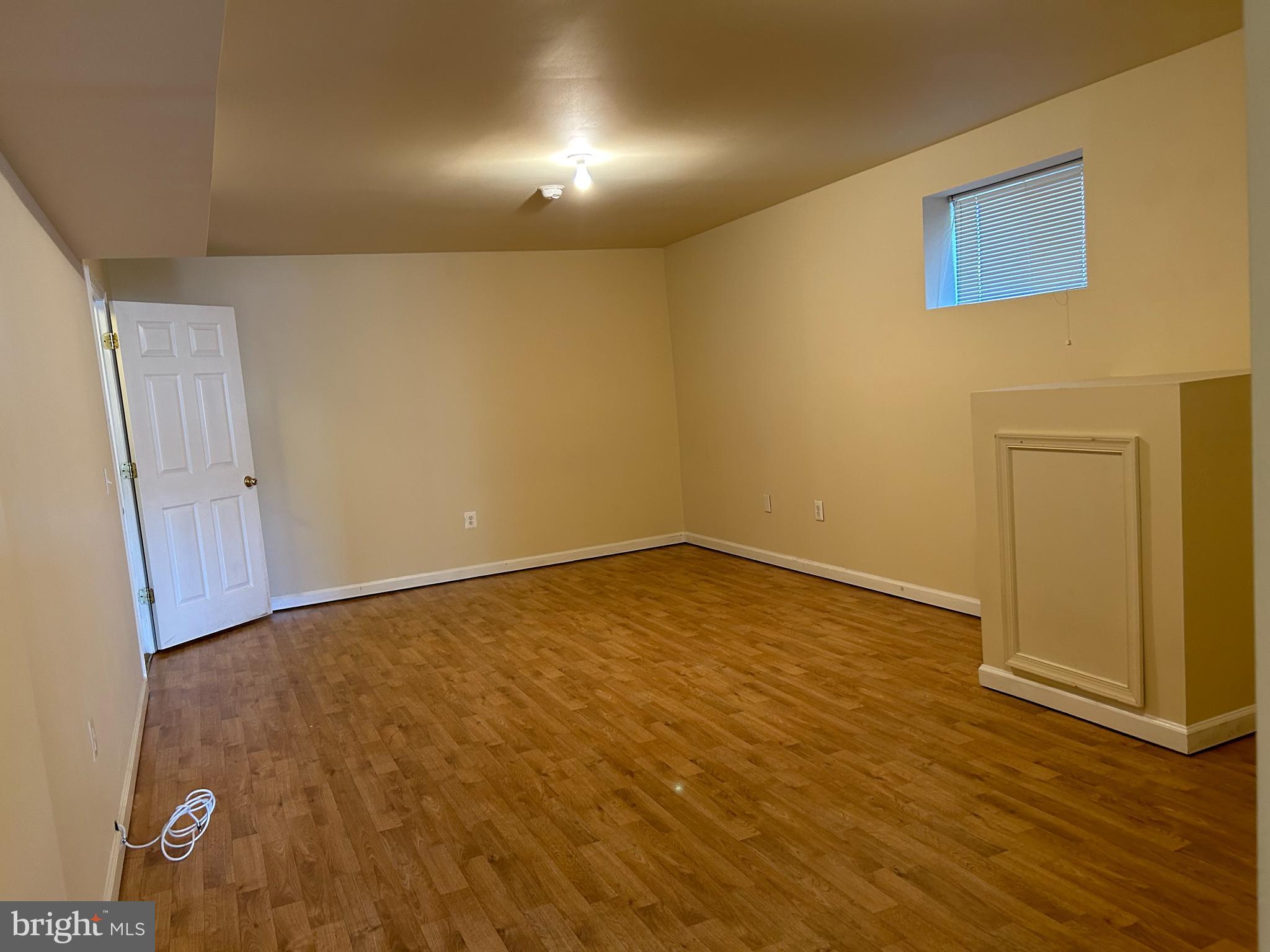 GATEWAY CROSSING - Residential Lease