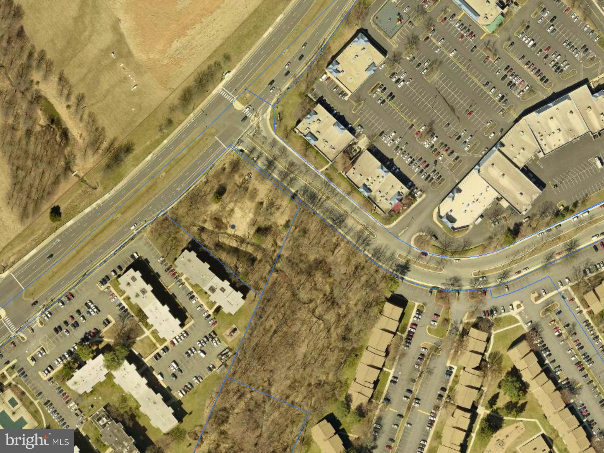 GAITHERSBURG - Land