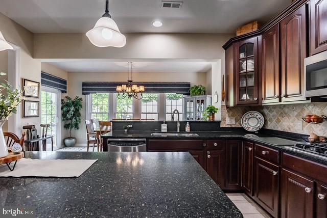 WINDSOR RIDGE - Residential
