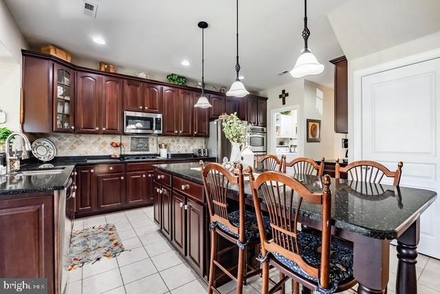 WINDSOR RIDGE - Residential