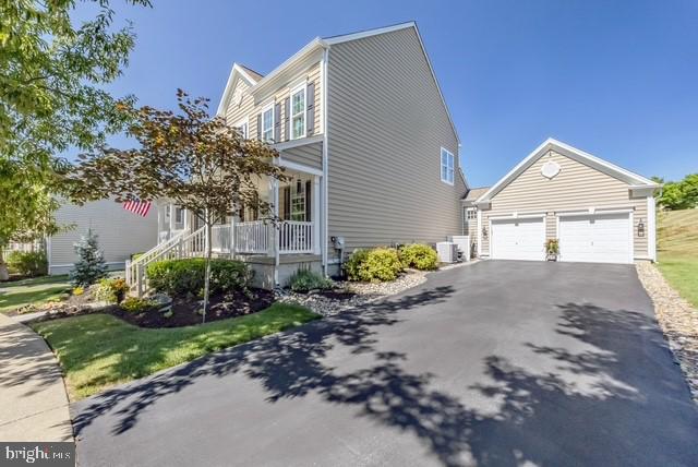 WINDSOR RIDGE - Residential