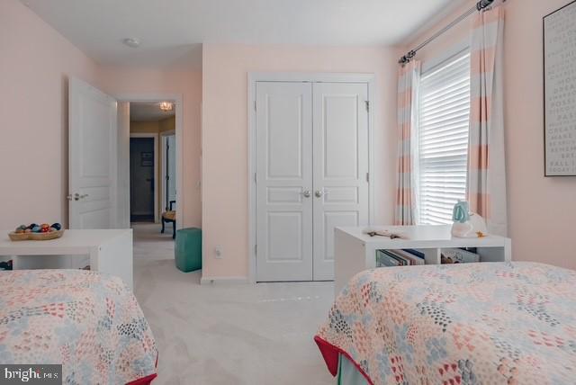 WINDSOR RIDGE - Residential