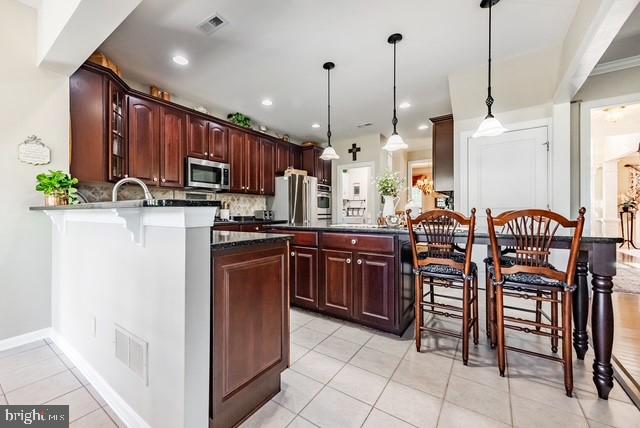 WINDSOR RIDGE - Residential