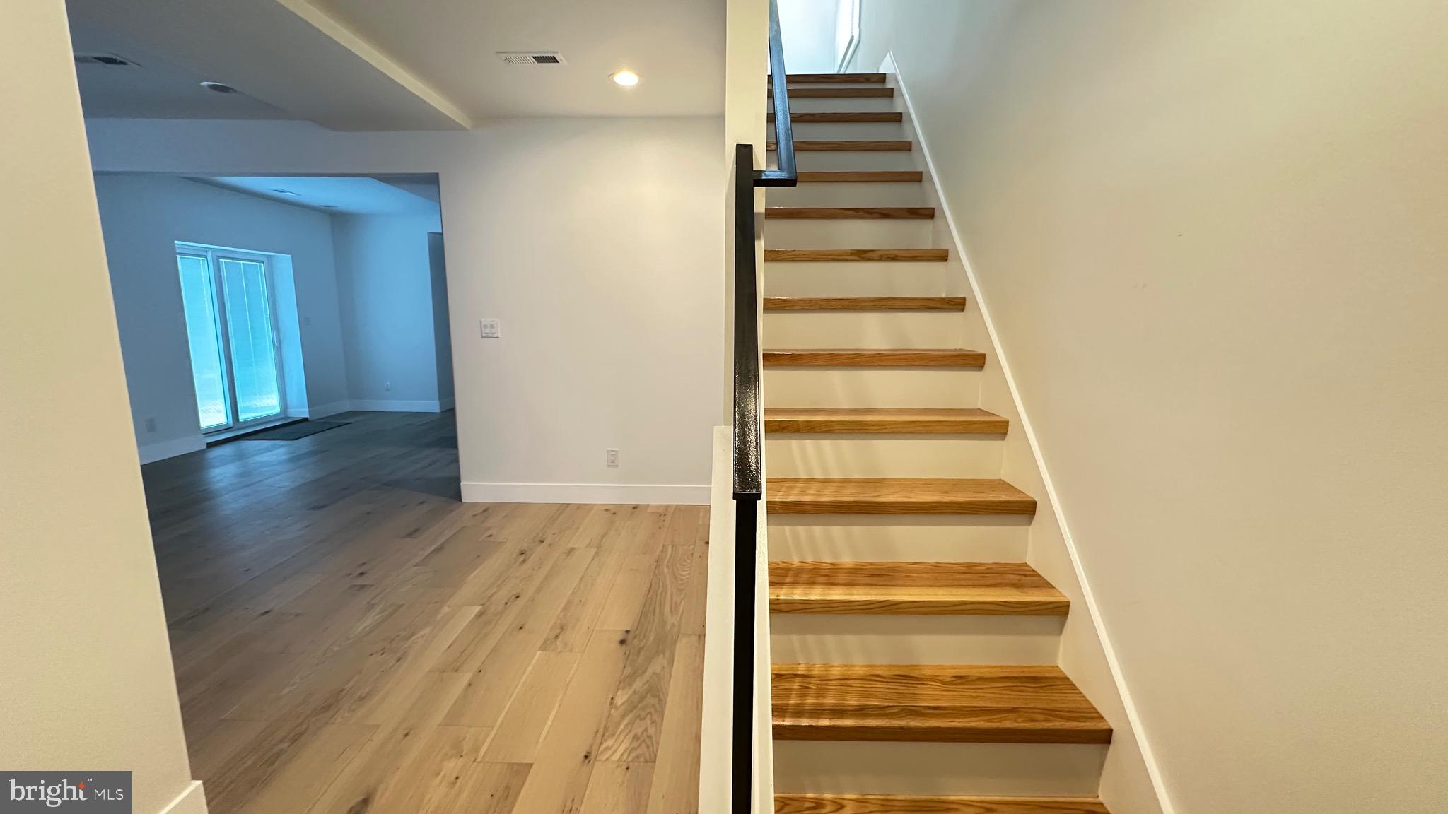 ELKINS PARK - Residential