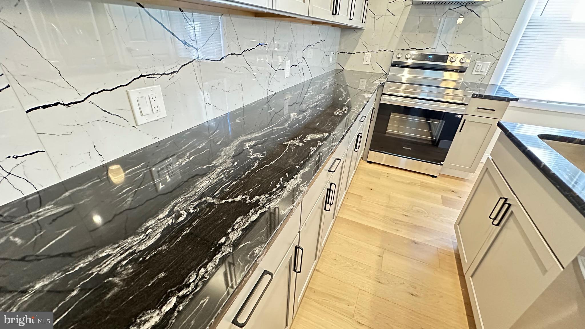 ELKINS PARK - Residential