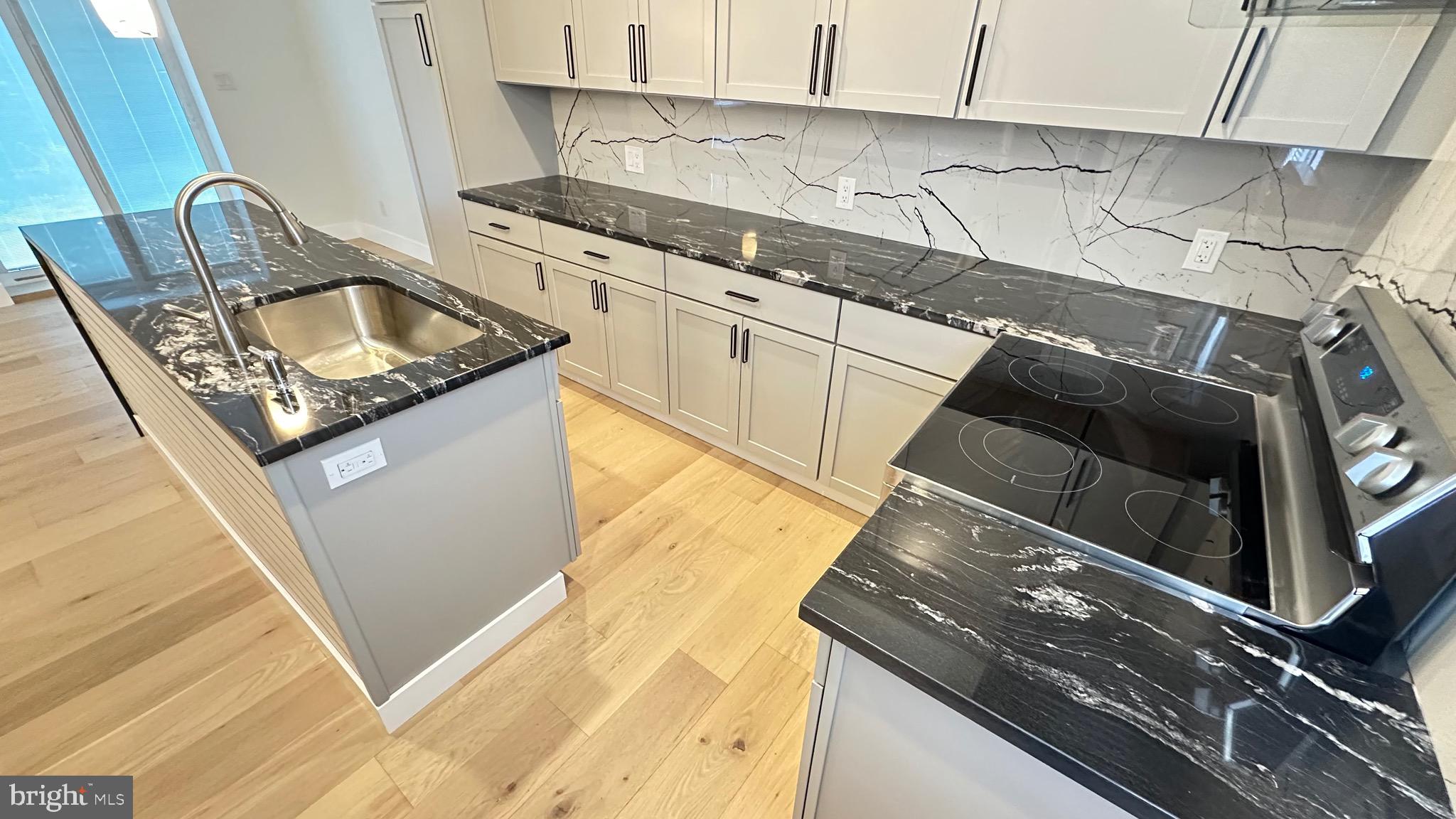 ELKINS PARK - Residential