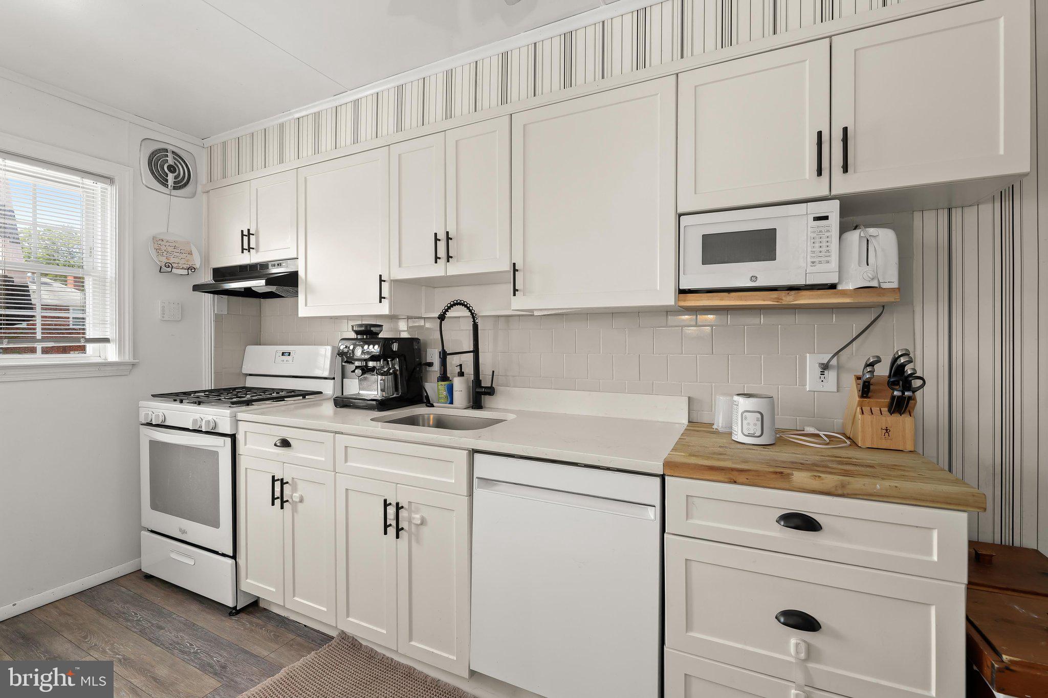 KNETTISHALL - Residential