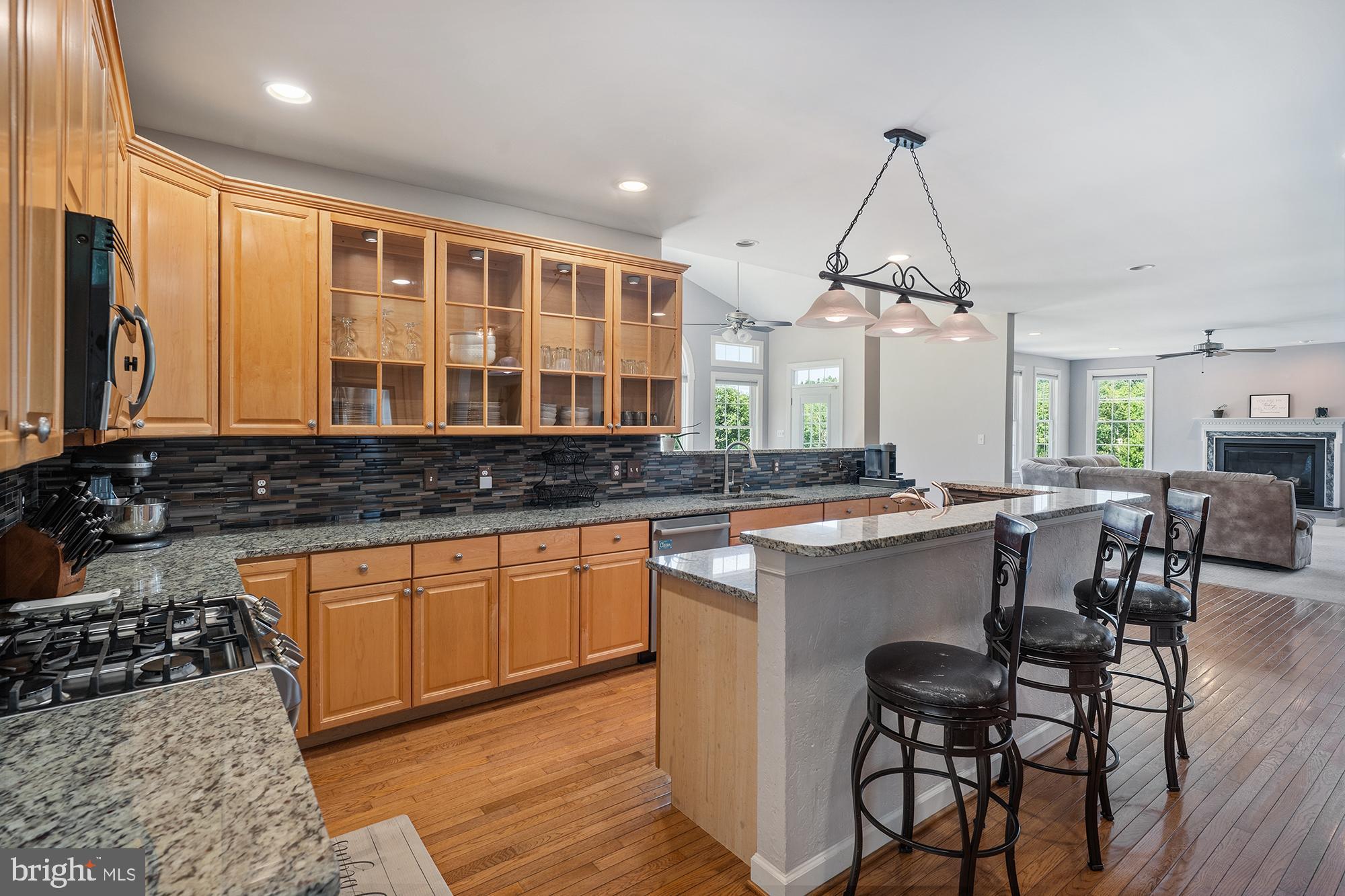 VILLAGE GREEN ESTATES - Residential