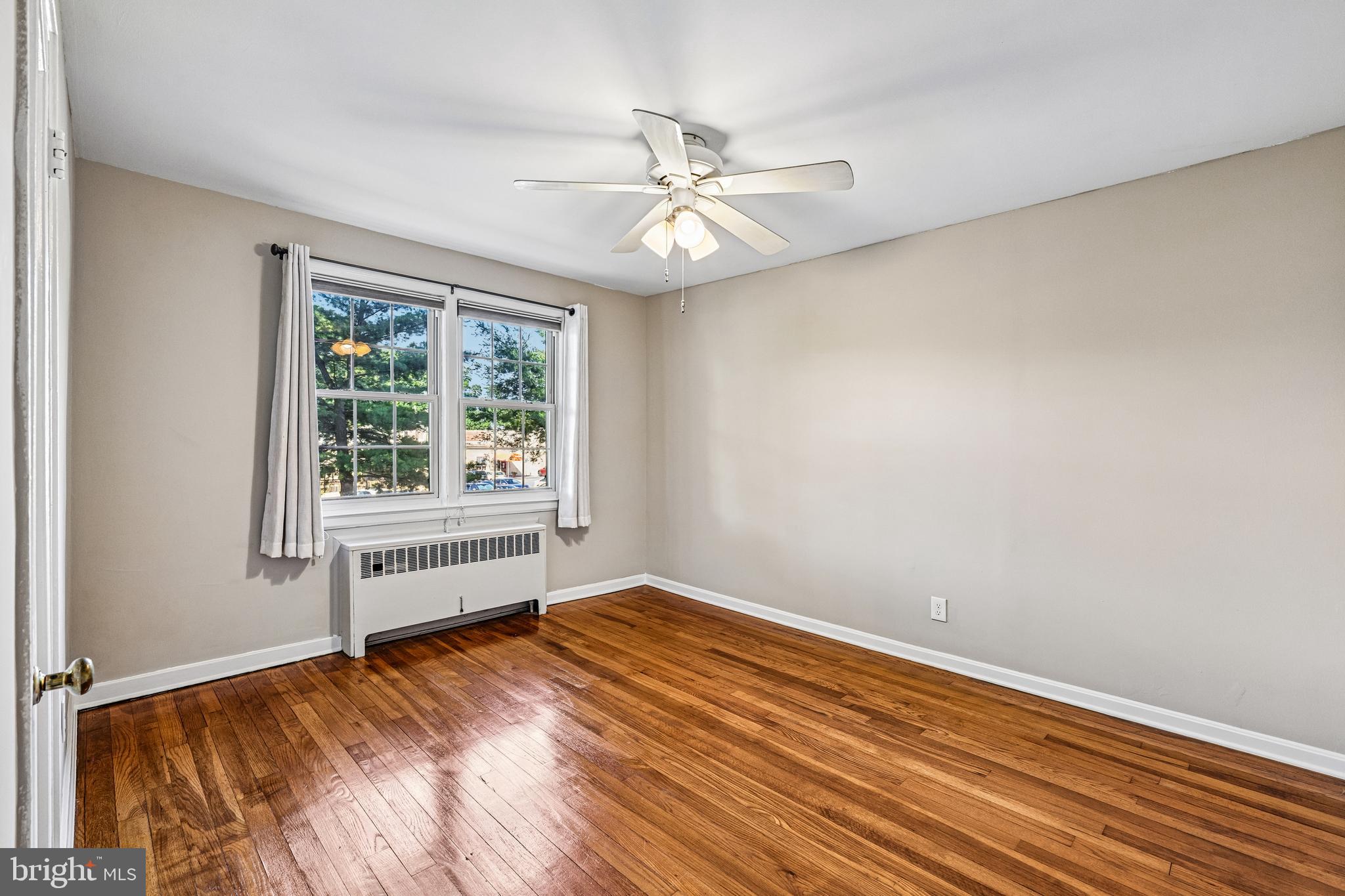 ROCK CREEK VILLAGE CONDOMINIUMS - Residential