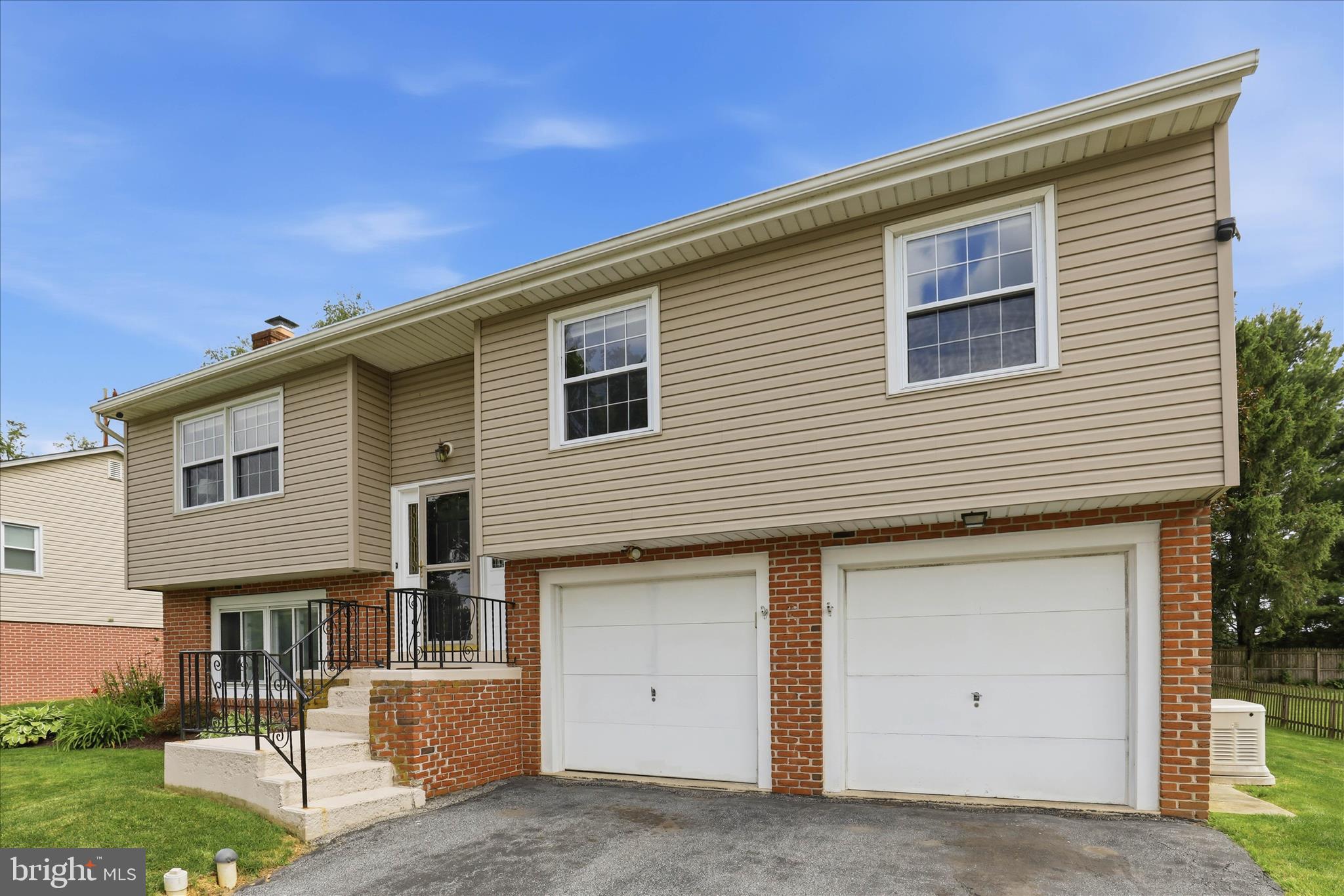 SCHOOL VALLEY FARMS - Residential