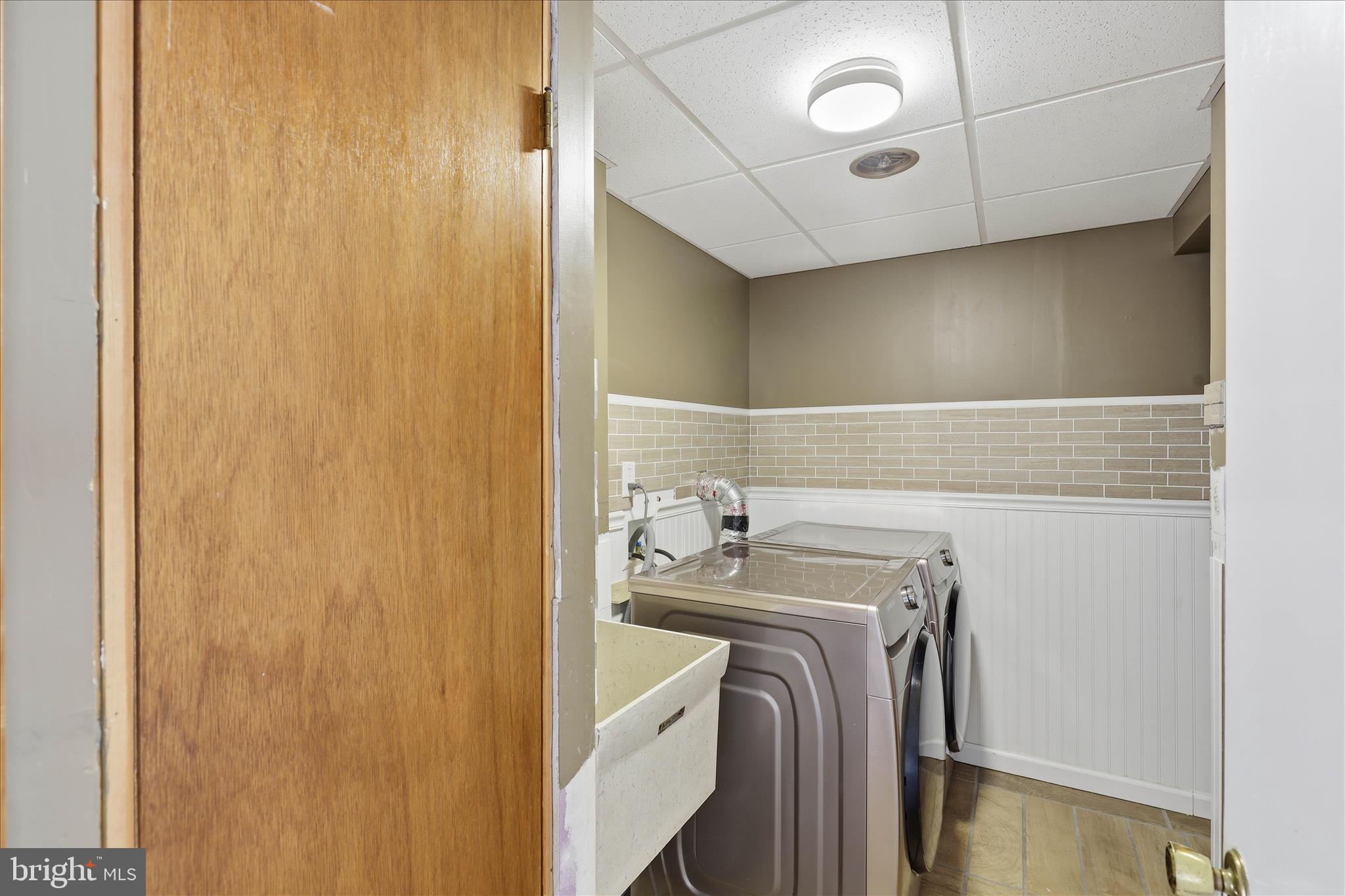 SCHOOL VALLEY FARMS - Residential