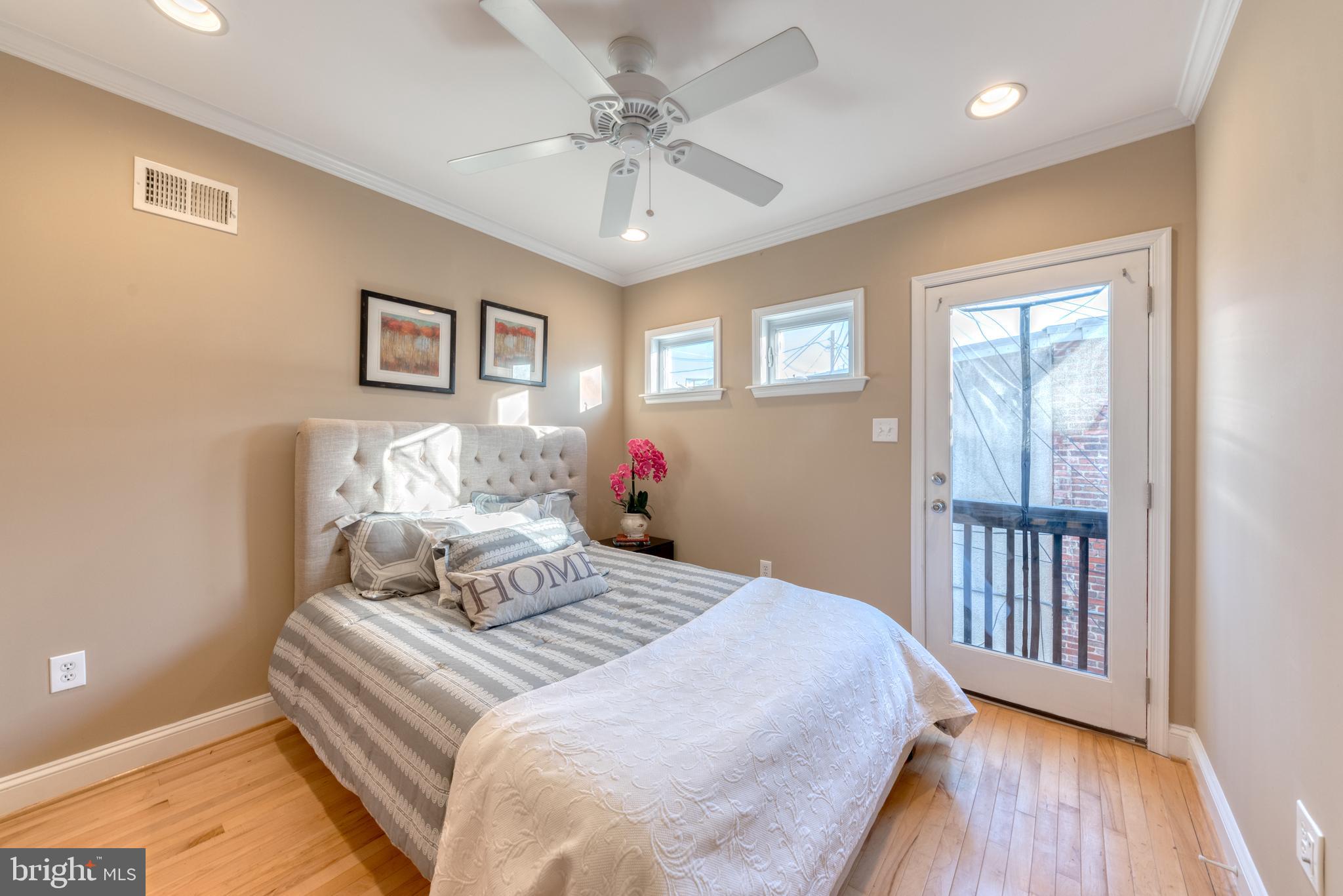 RIVERSIDE PARK - Residential