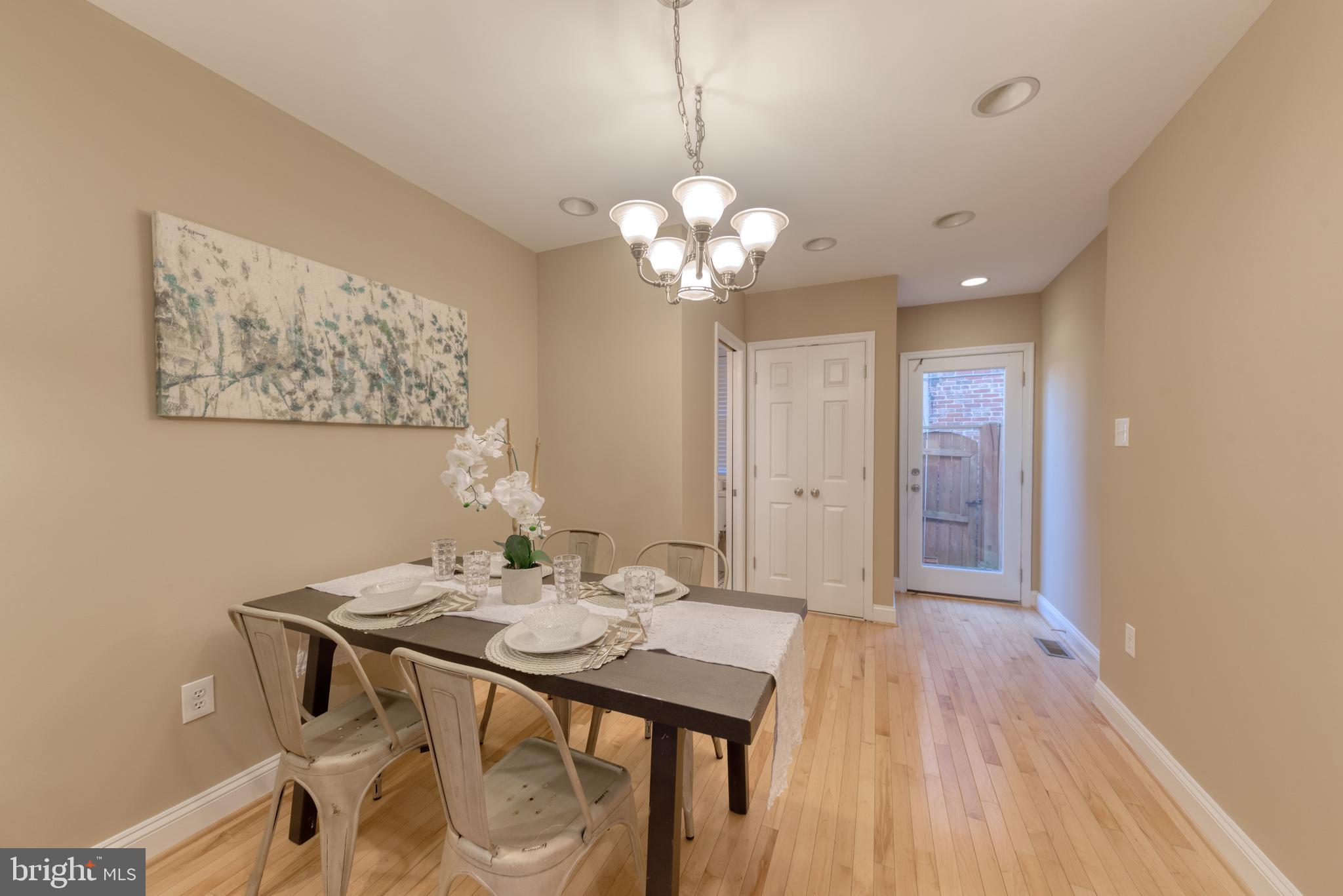 RIVERSIDE PARK - Residential