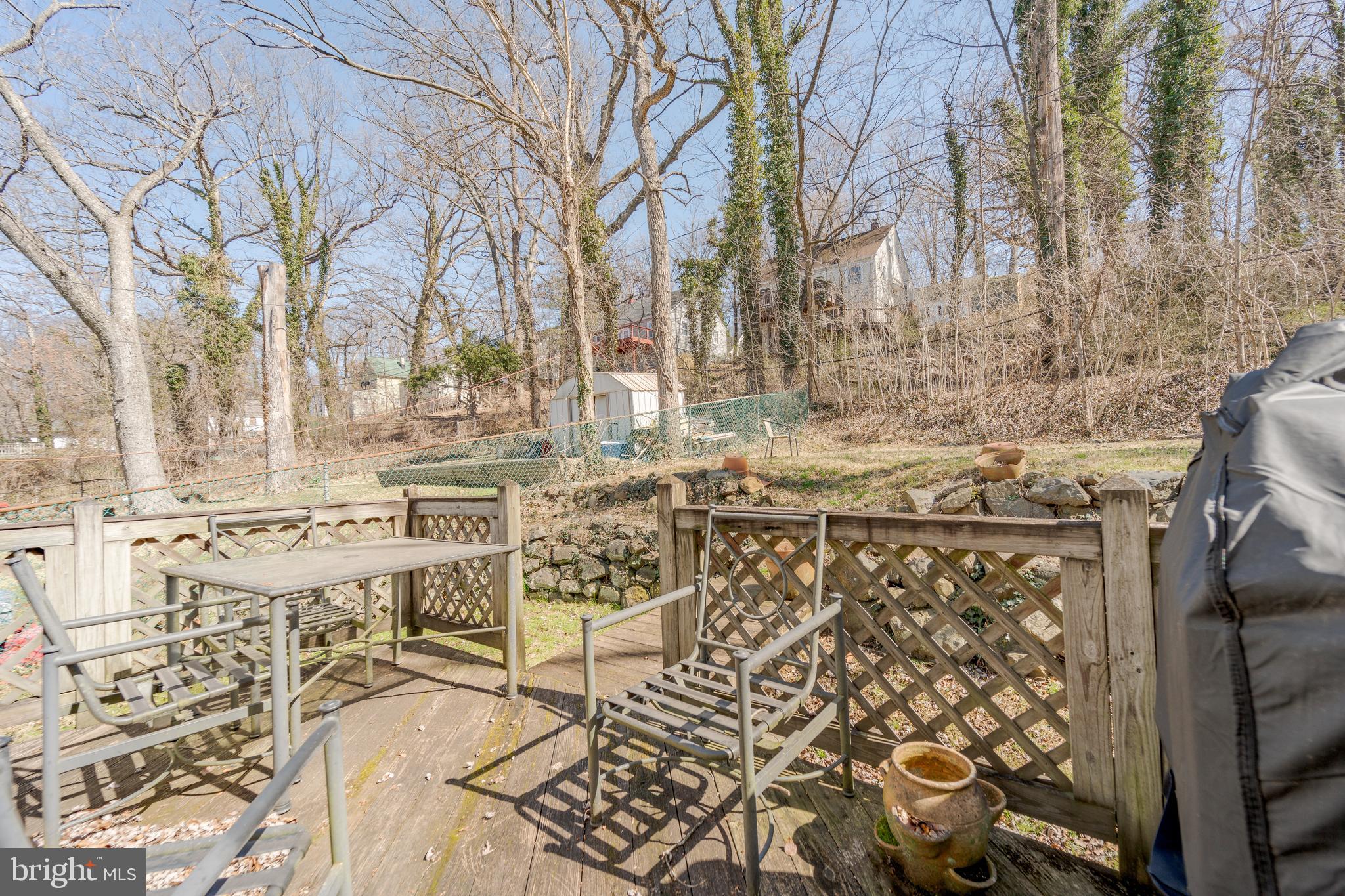 GWYNNLAKE PARK - Residential
