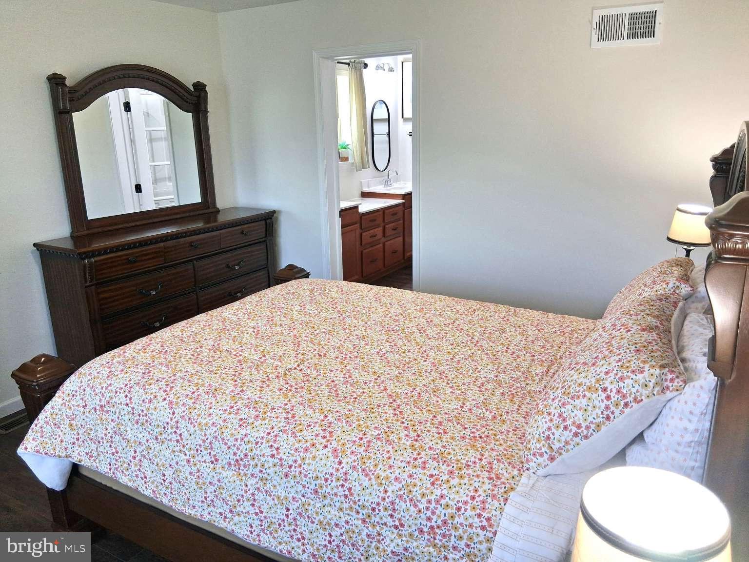 ROLLING MEADOWS - Residential