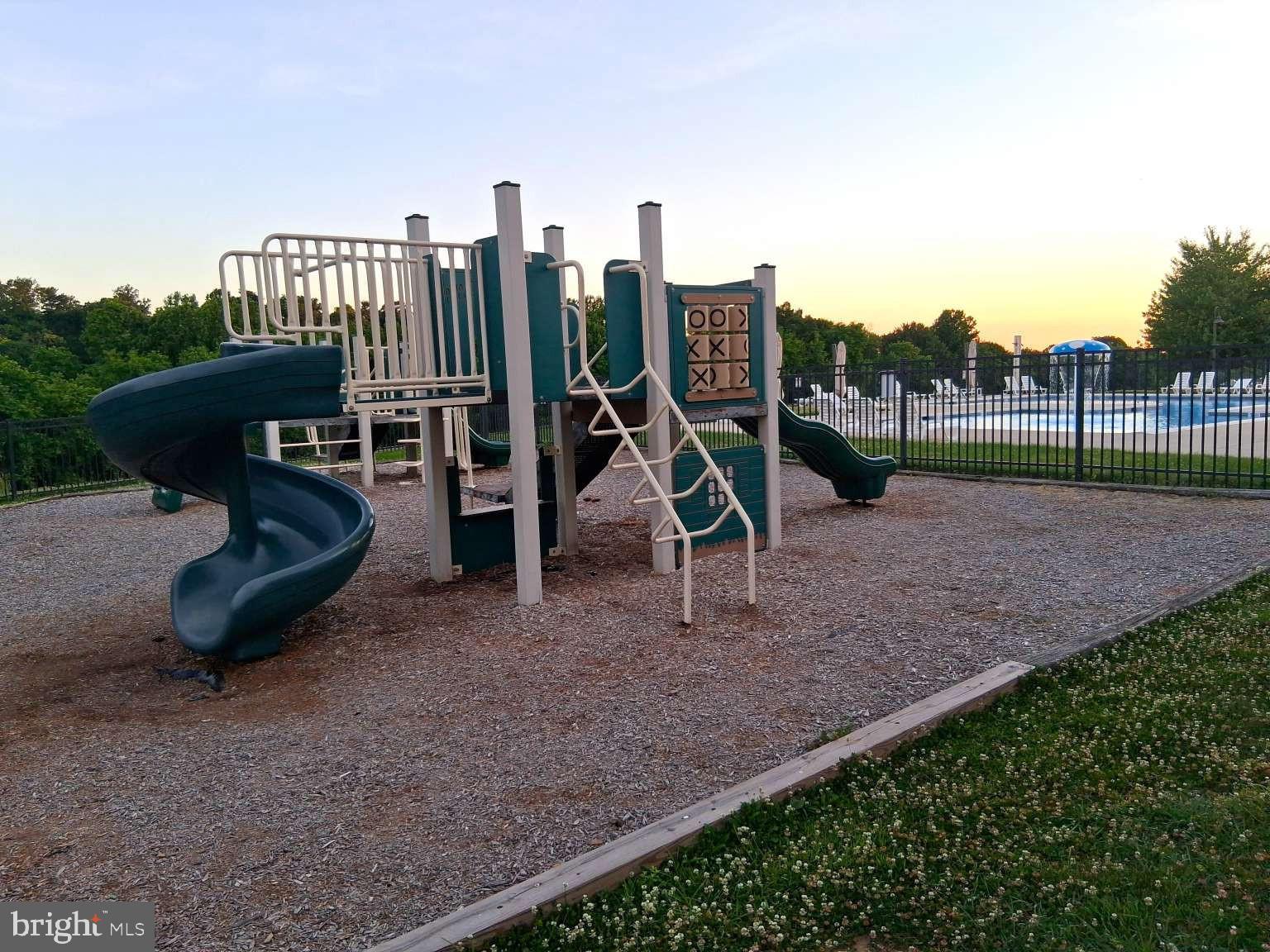 ROLLING MEADOWS - Residential