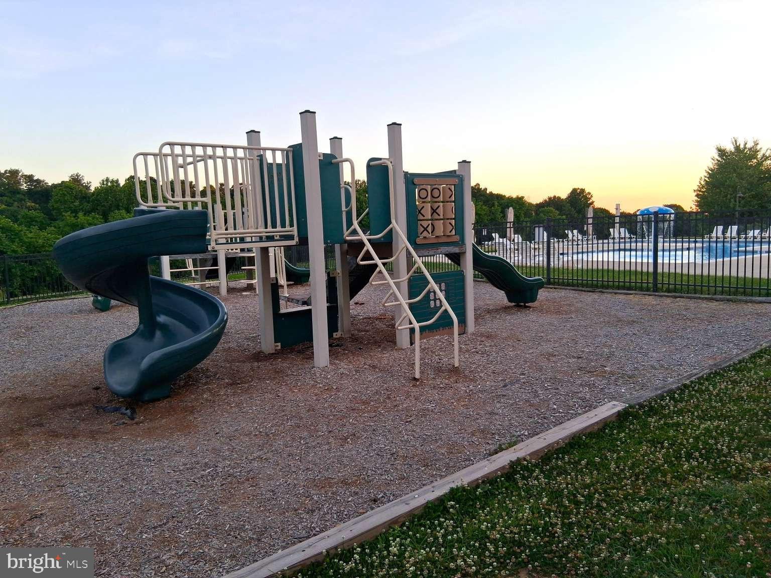 ROLLING MEADOWS - Residential
