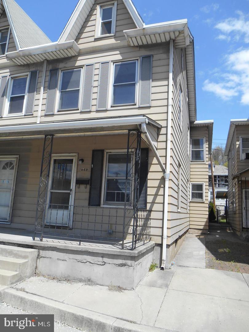 STEELTON BOROUGH - Residential