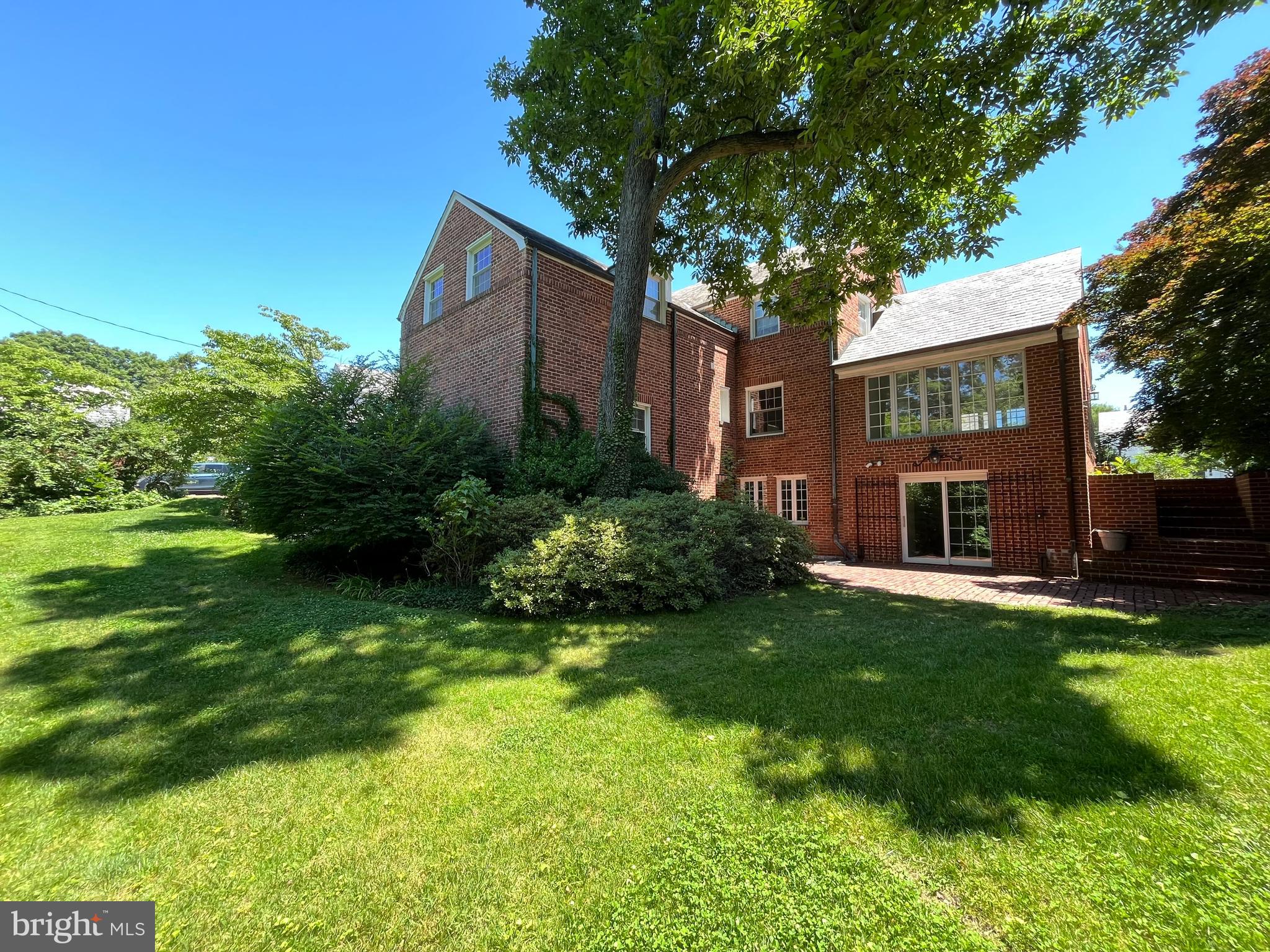 CLUB MANOR ESTATES - Residential