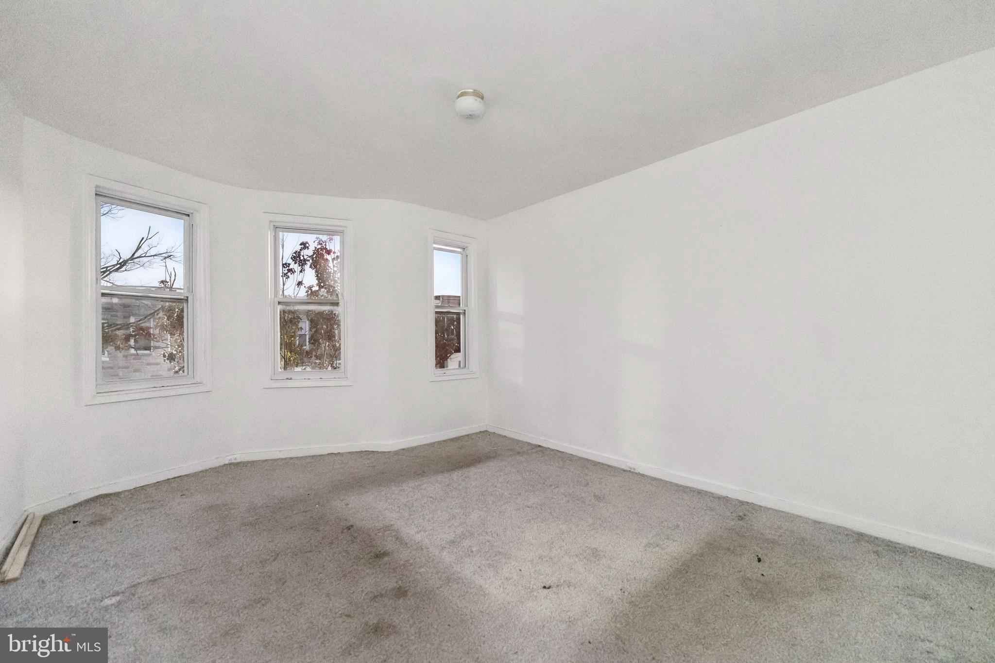 MONDAWMIN - Residential