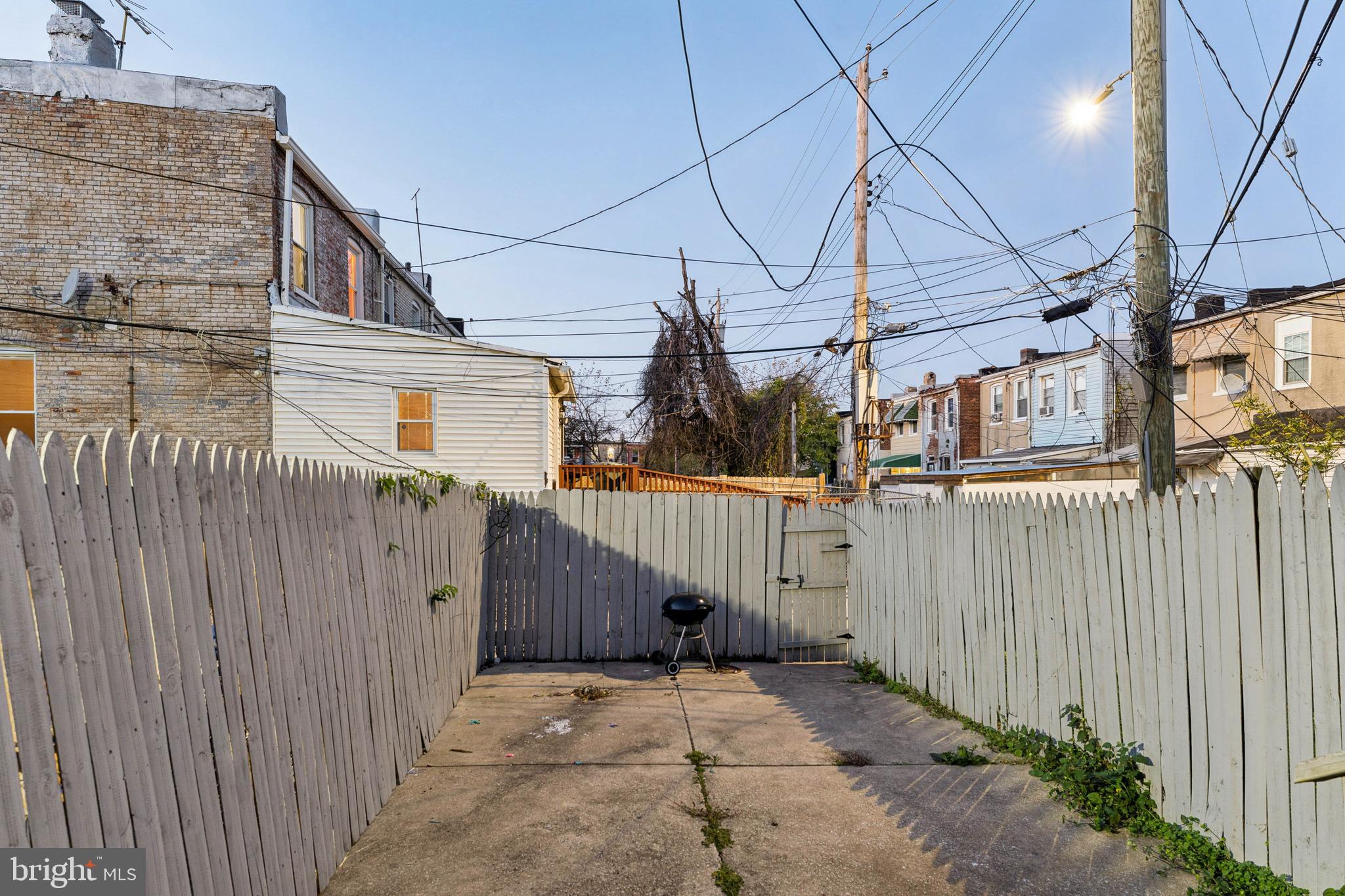MONDAWMIN - Residential