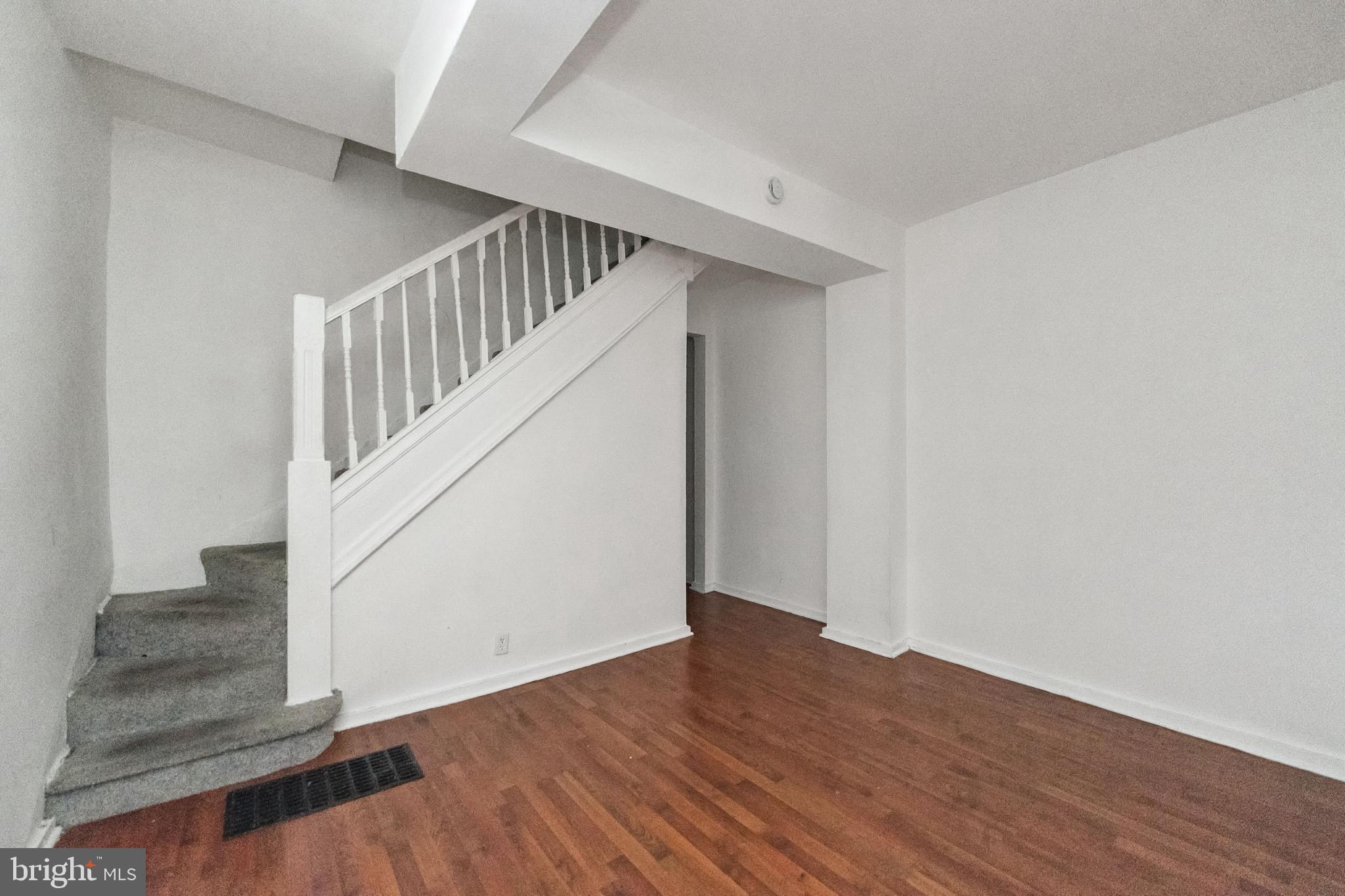 MONDAWMIN - Residential