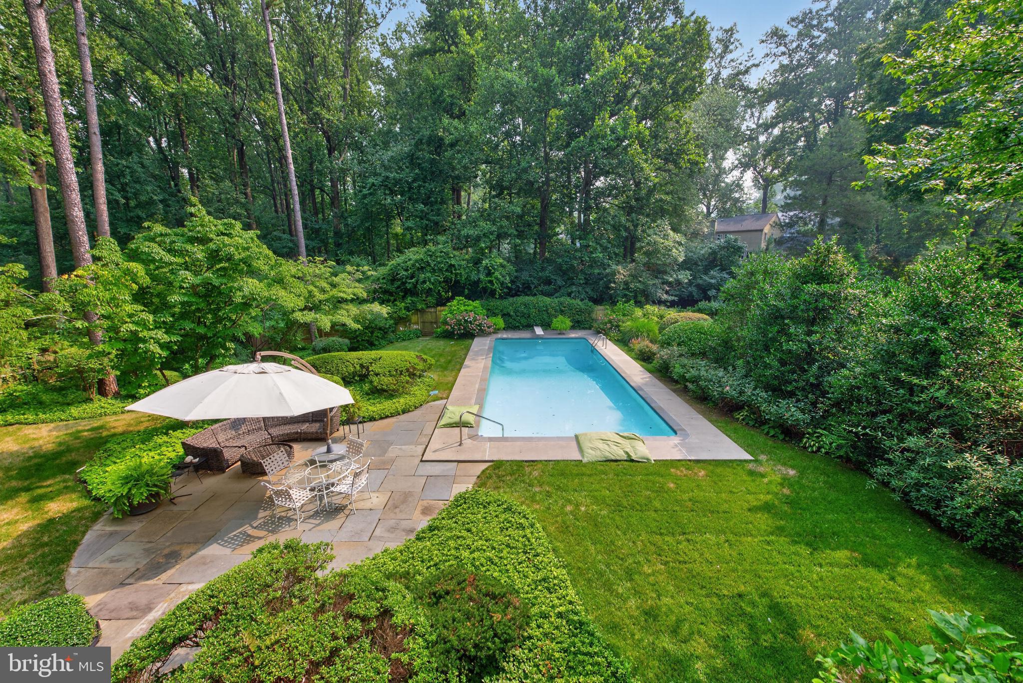 FOX MILL WOODS - Residential