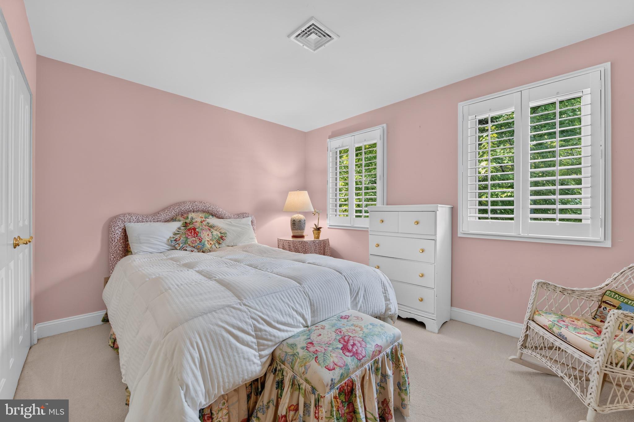 FOX MILL WOODS - Residential