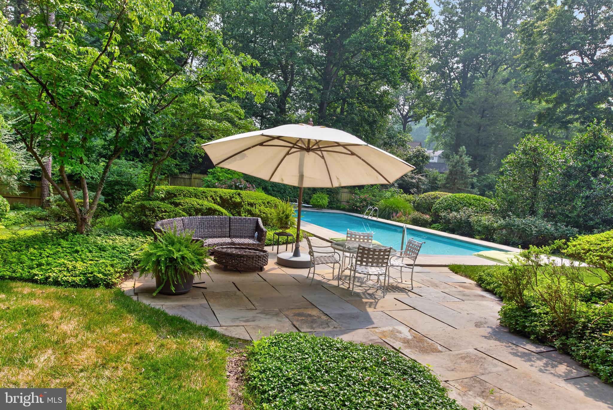 FOX MILL WOODS - Residential
