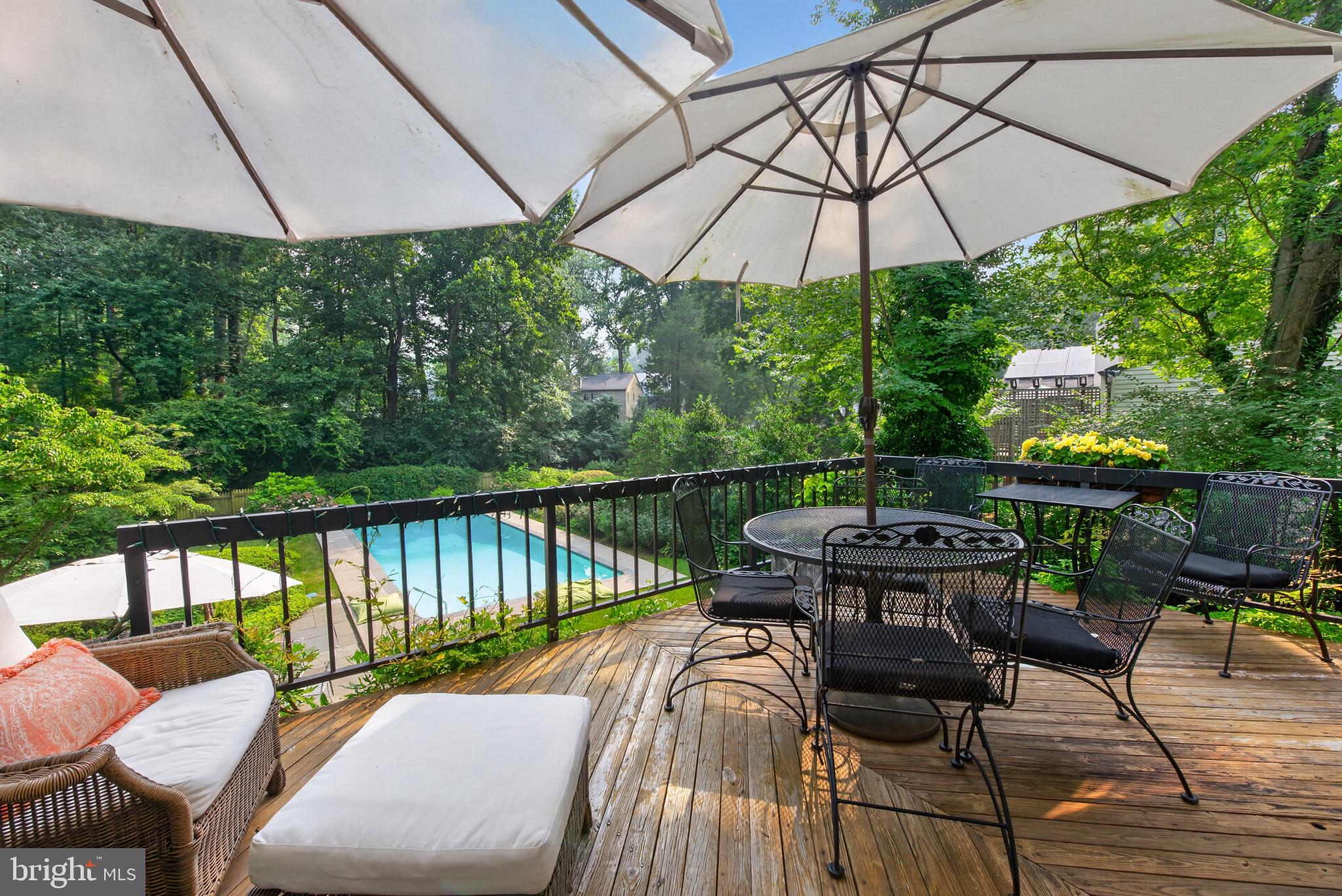 FOX MILL WOODS - Residential