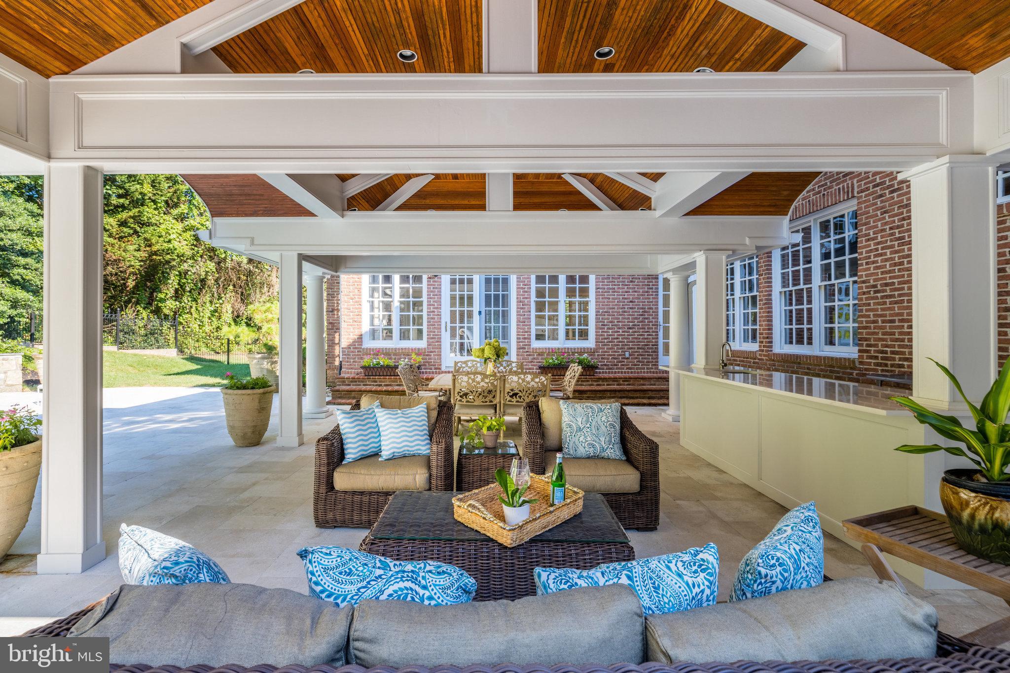 SWINKS MILL WOODS - Residential