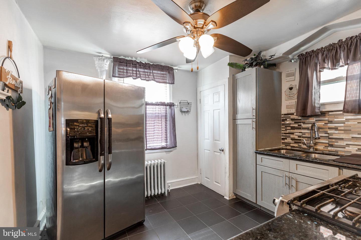 LAWNCREST - Residential