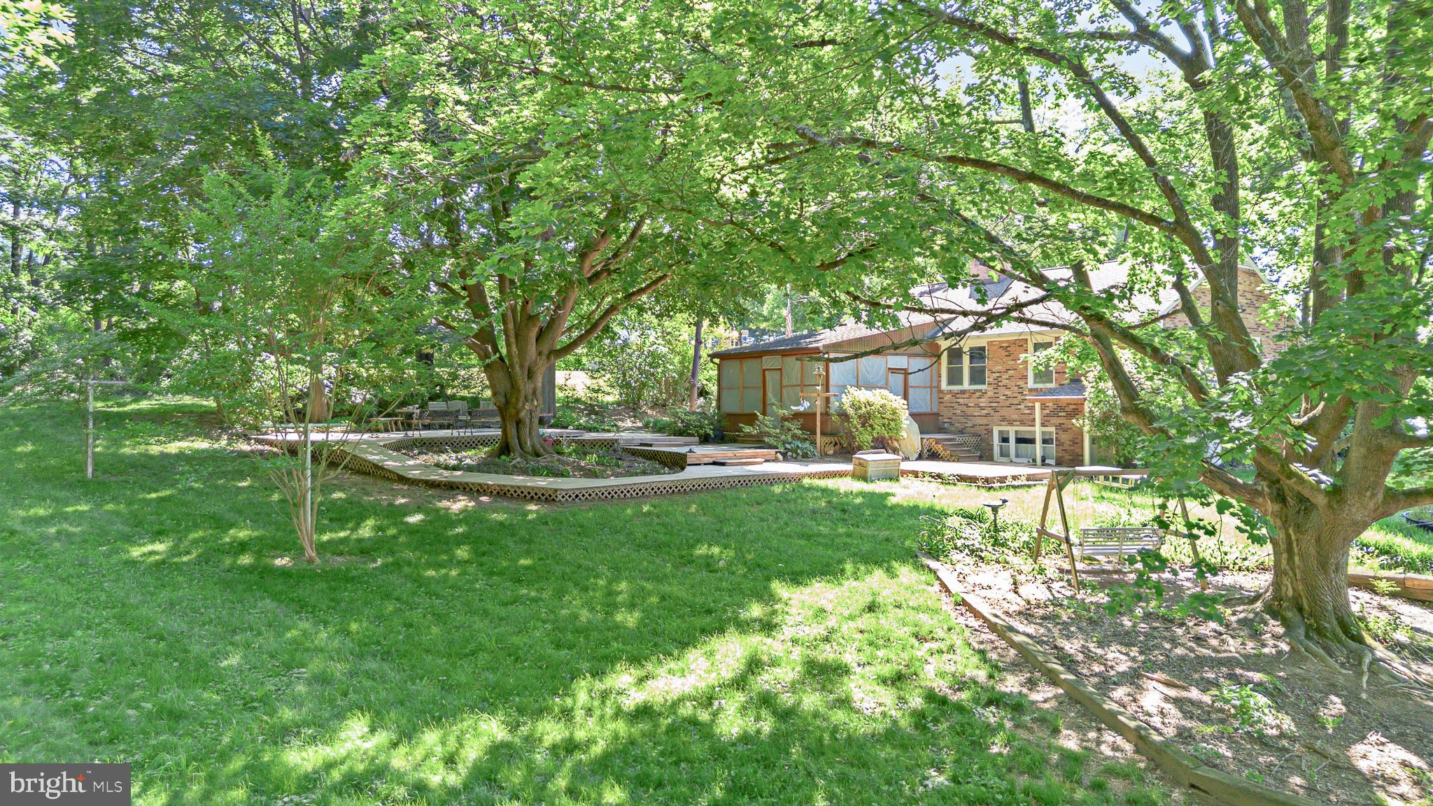DAMASCUS MANOR - Residential