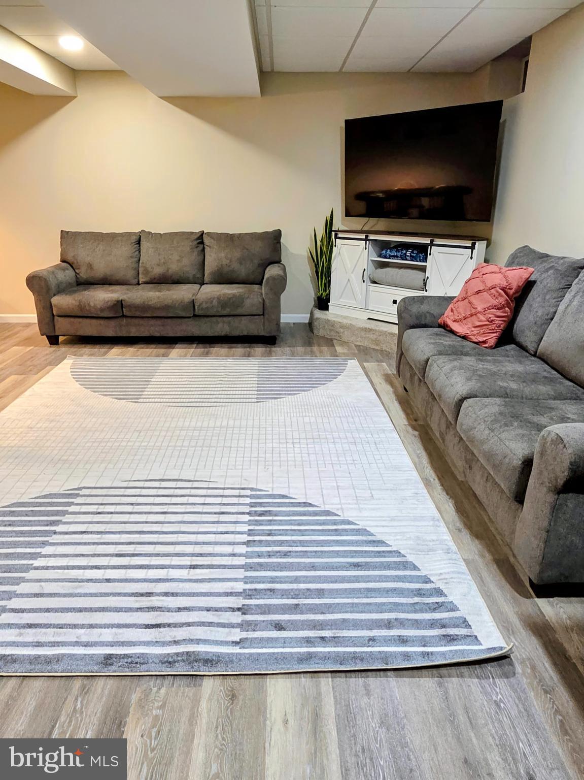 ASHCOMBE FARMS WEST PH. 2 - Residential