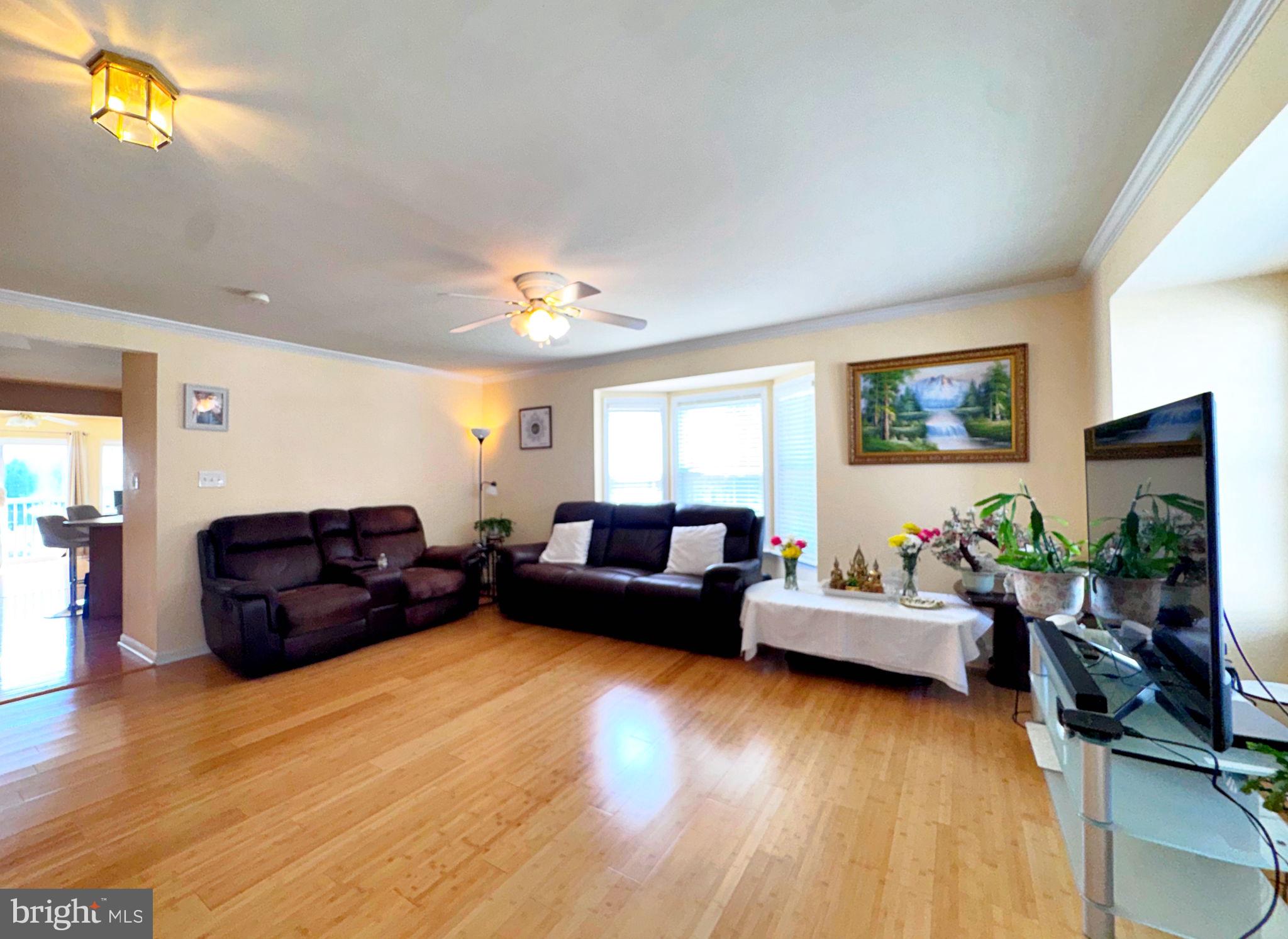 COUNTY GREEN - Residential