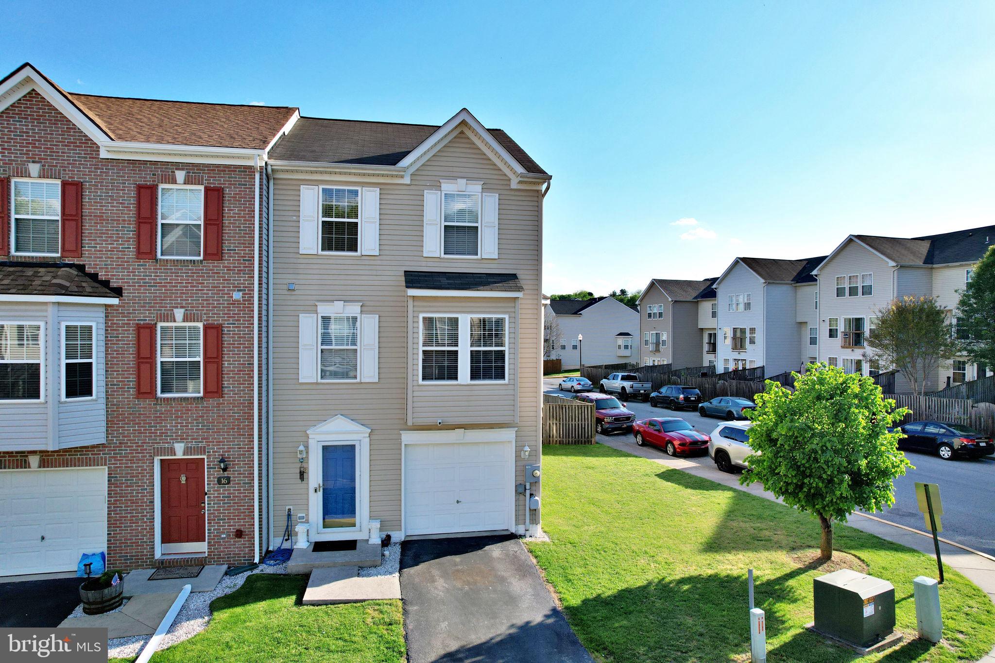 COUNTY GREEN - Residential
