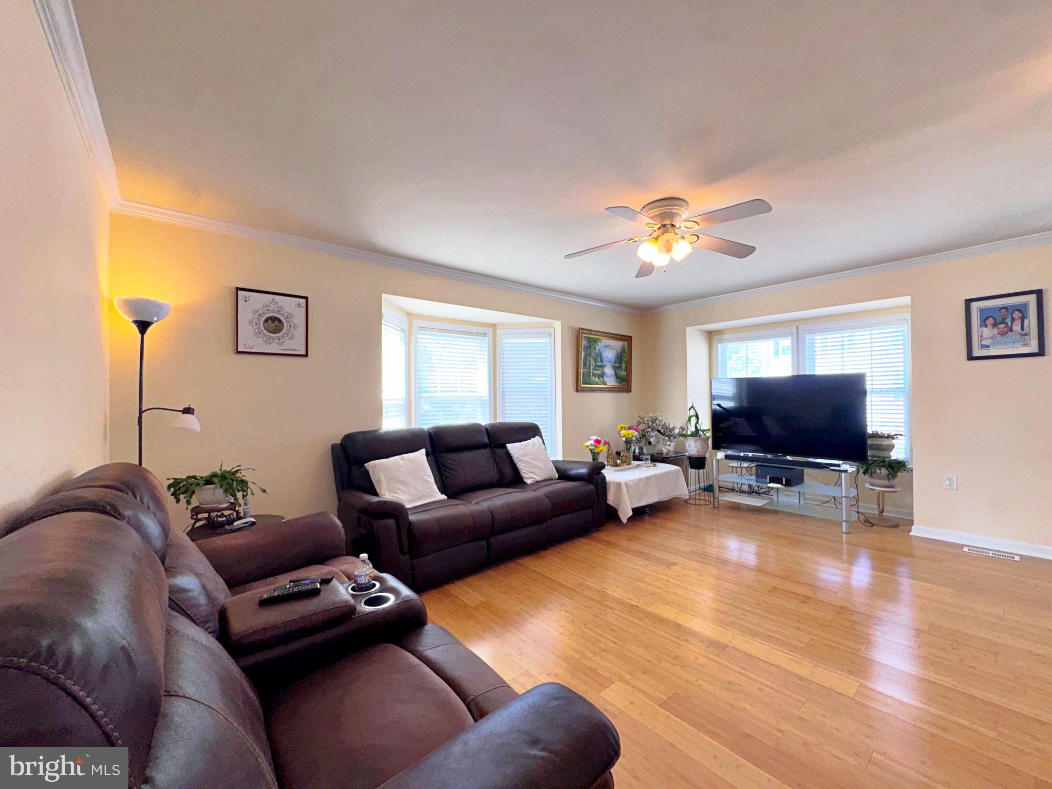 COUNTY GREEN - Residential
