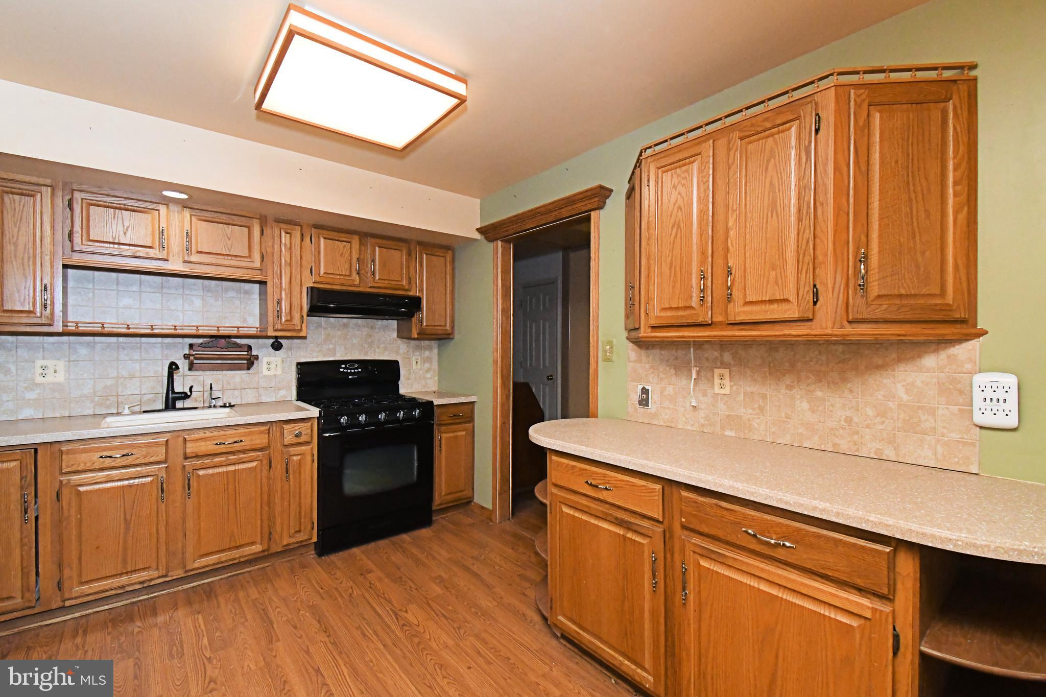 PEAR TREE VIL - Residential
