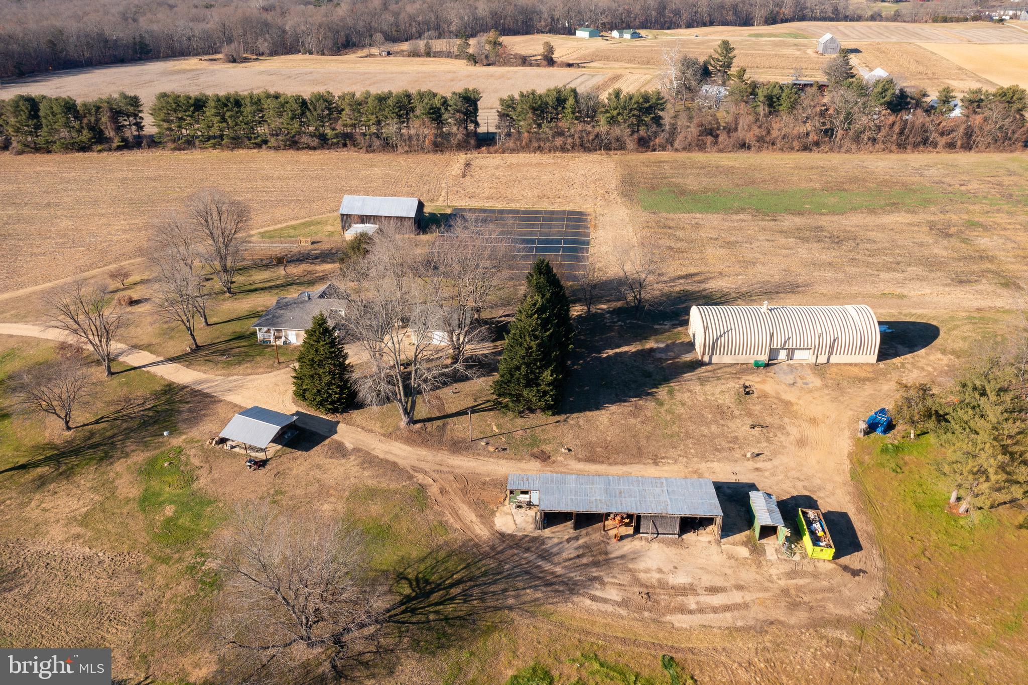 DAVIDSONVILLE - Land
