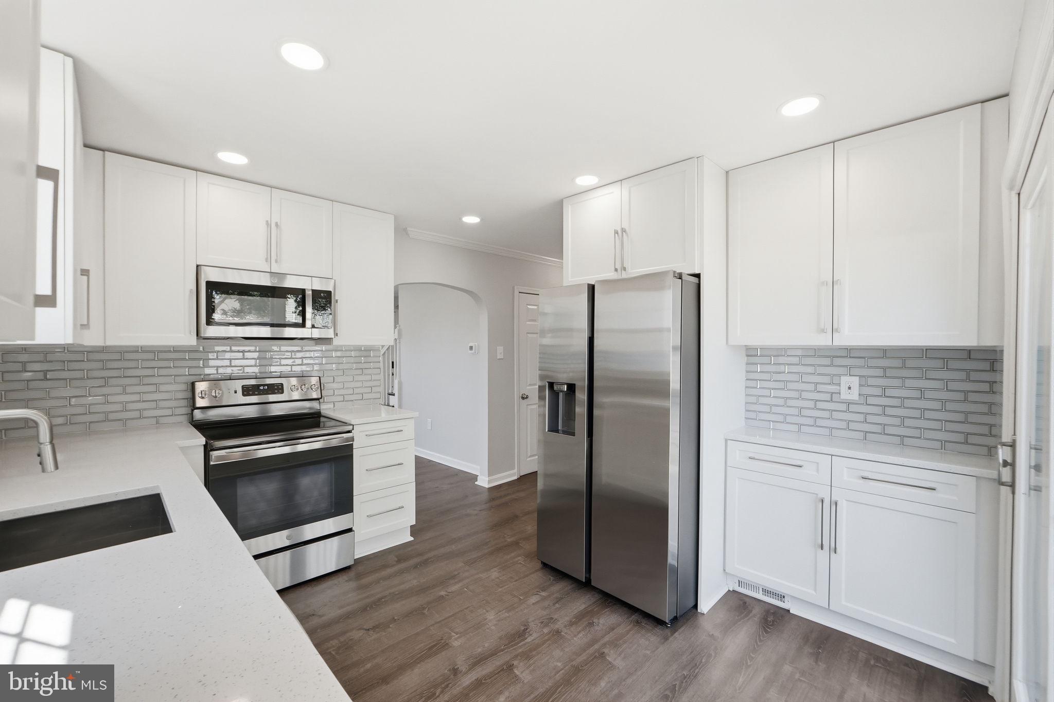 RIVIERA BEACH - Residential