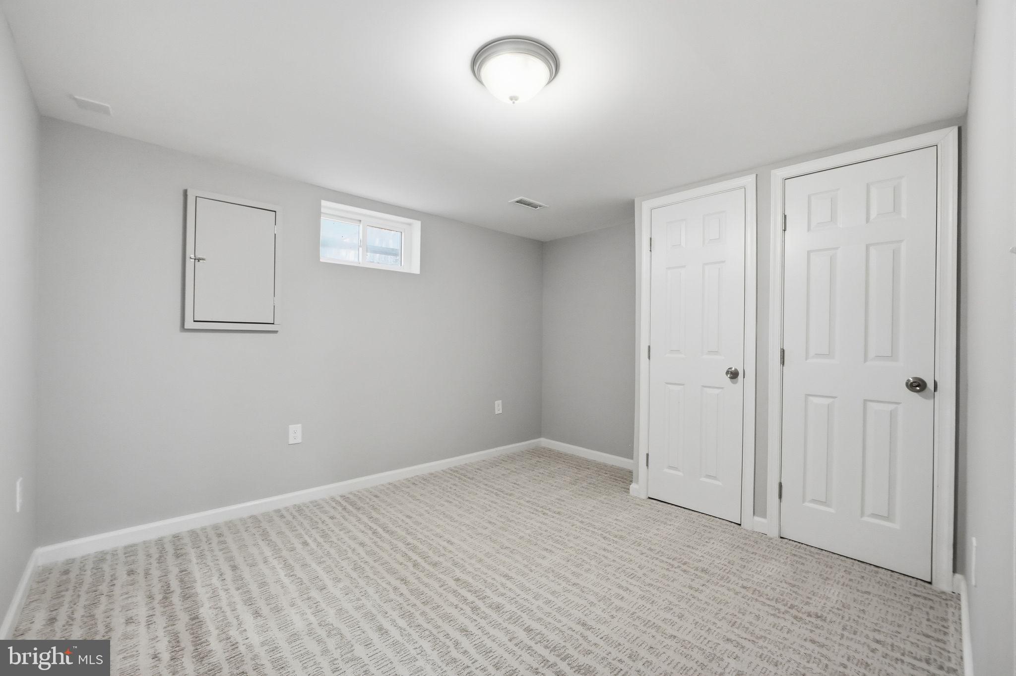 RIVIERA BEACH - Residential
