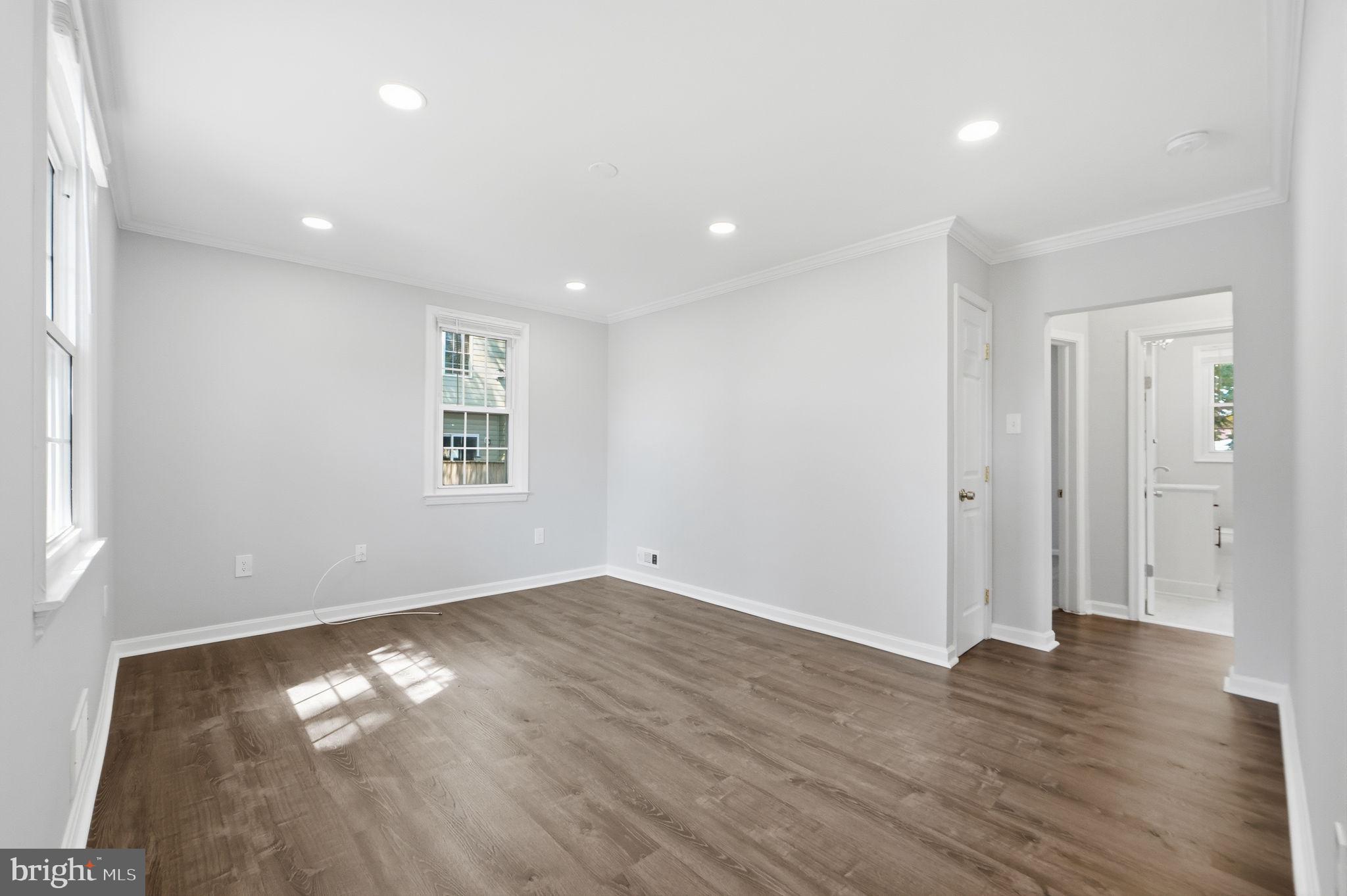 RIVIERA BEACH - Residential