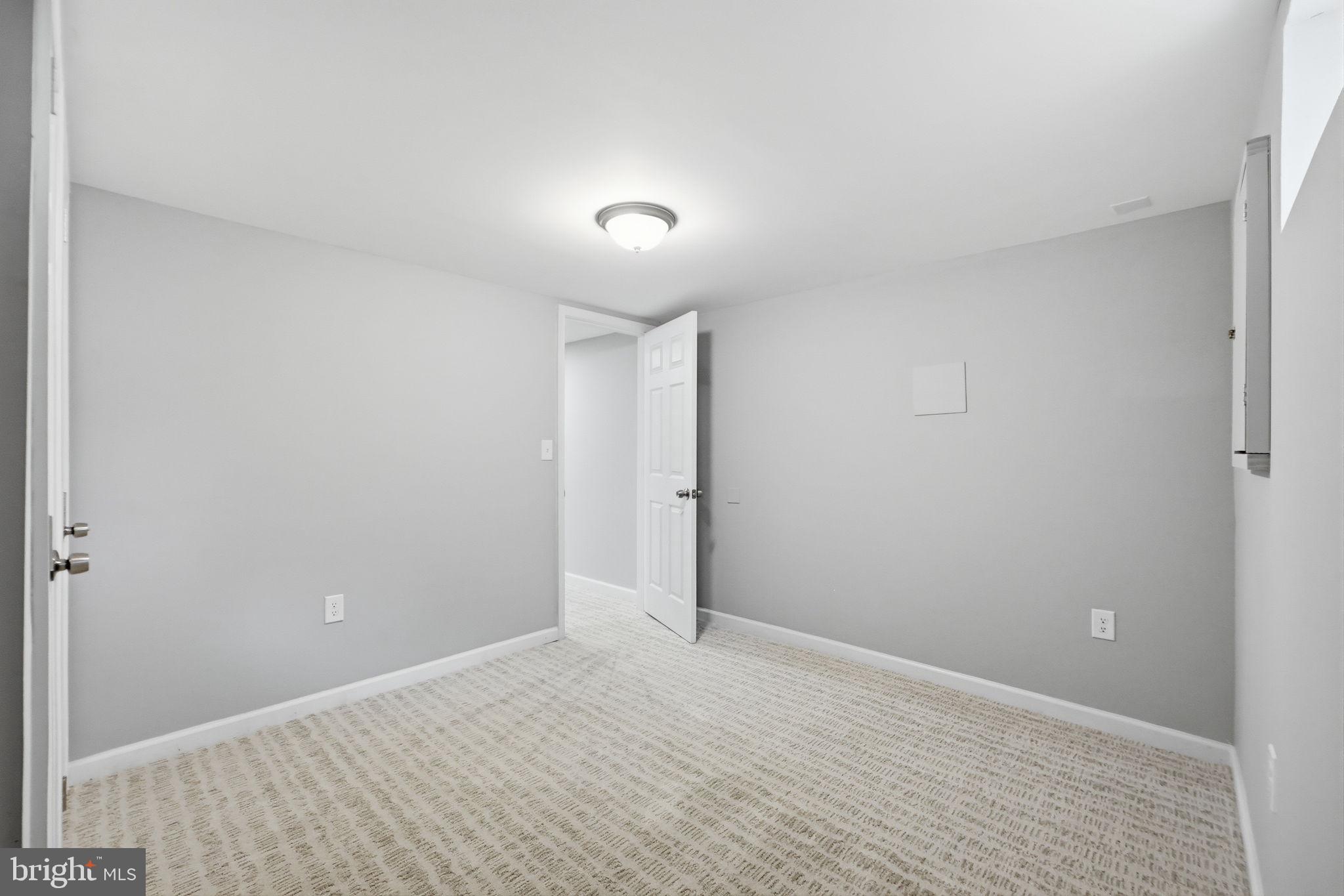 RIVIERA BEACH - Residential