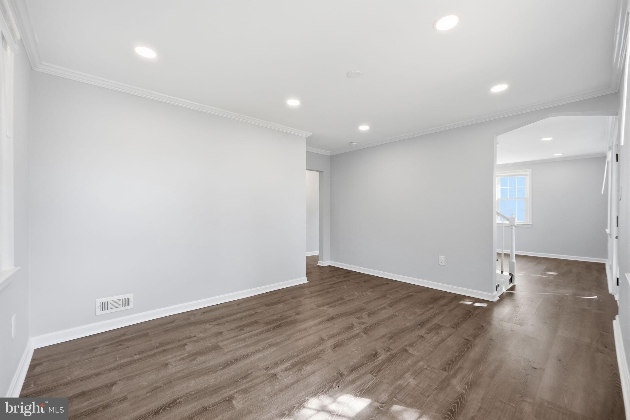 RIVIERA BEACH - Residential