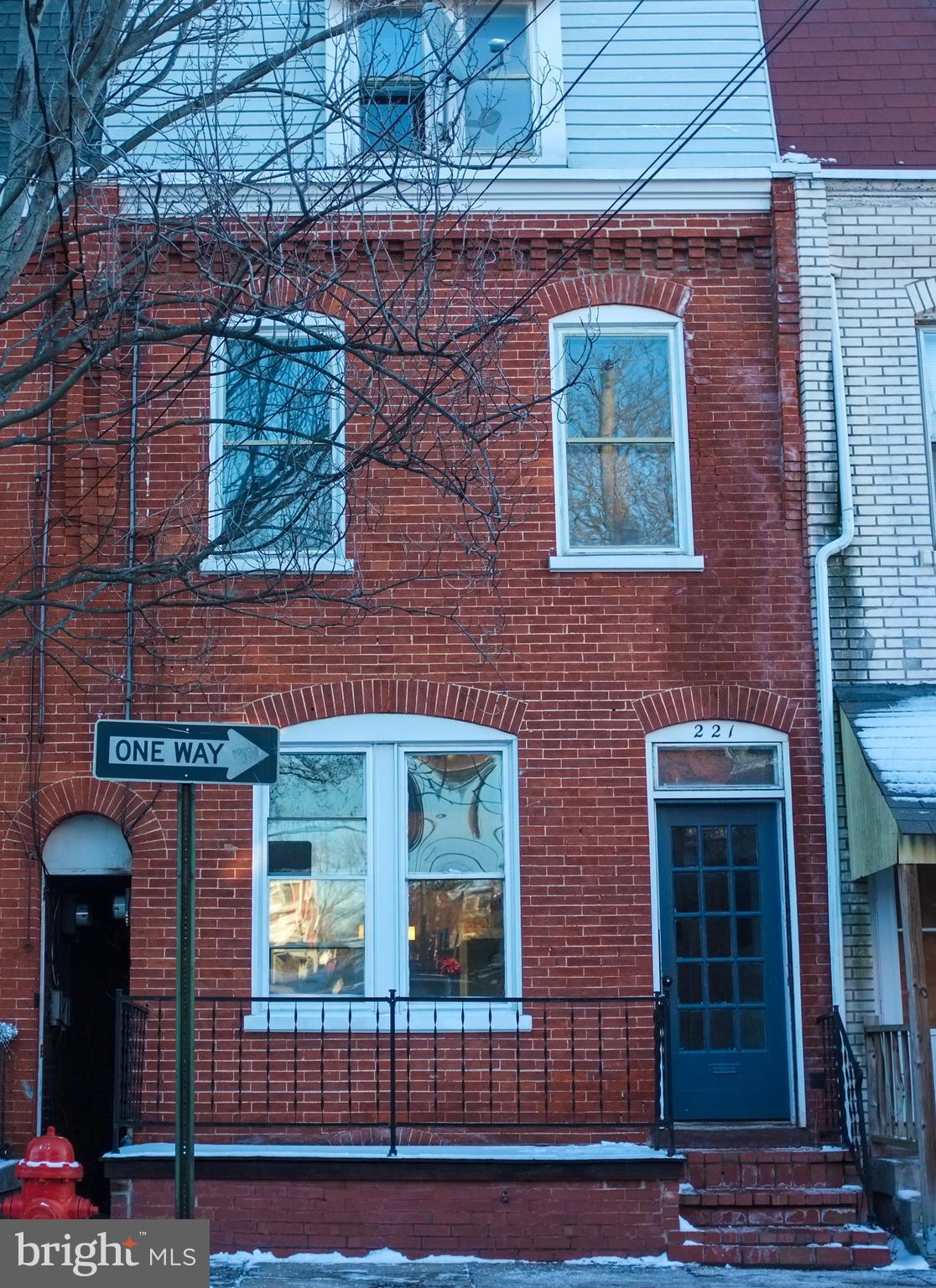 Large 4-Bedroom Town Home in the West Side of Lancaster City, with spacious floor plan. New Paint throughout, New flooring on 1st Floor. Hardwood floors on the 2nd and 3rd floors, with additional small study room or walk in closet. Brand New gas furnace installed 2018. Good sized private backyard area. Solid home for first-time home buyer or turnkey investor.