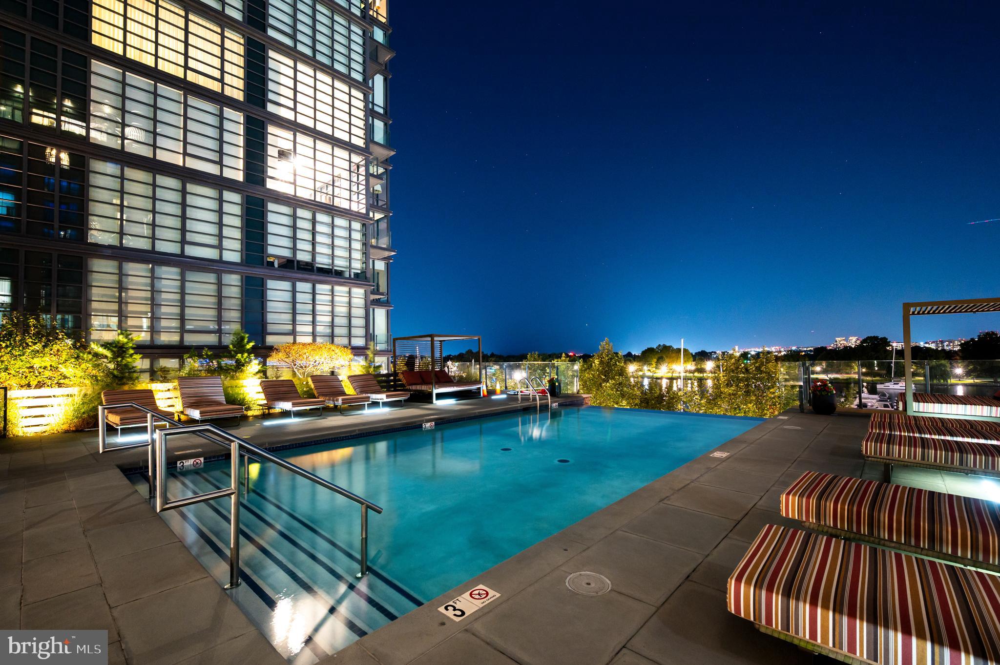 WATERFRONT SW RLA - Residential