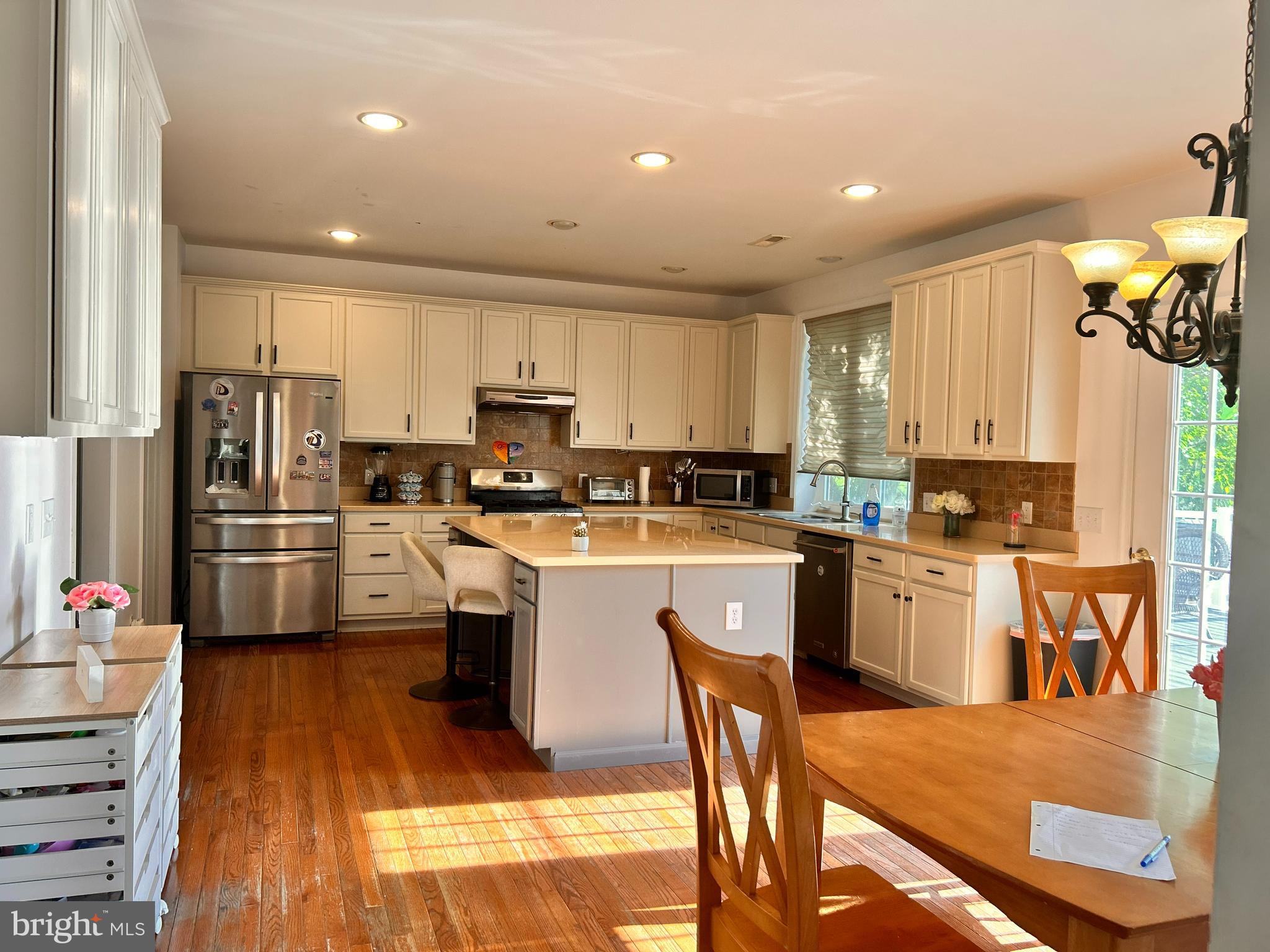 EAGLE HUNT - Residential